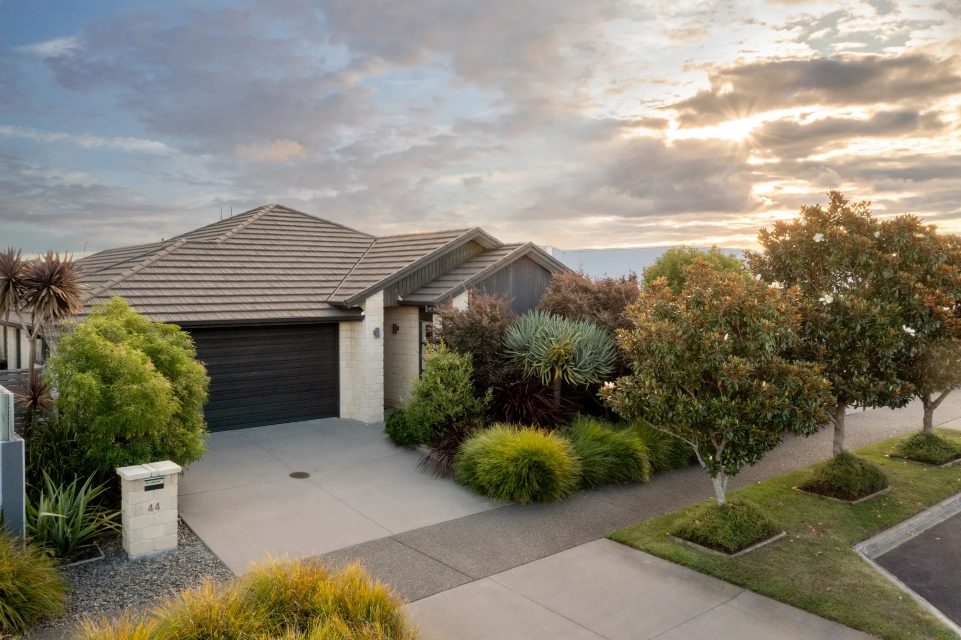 44 Hiria Crescent
