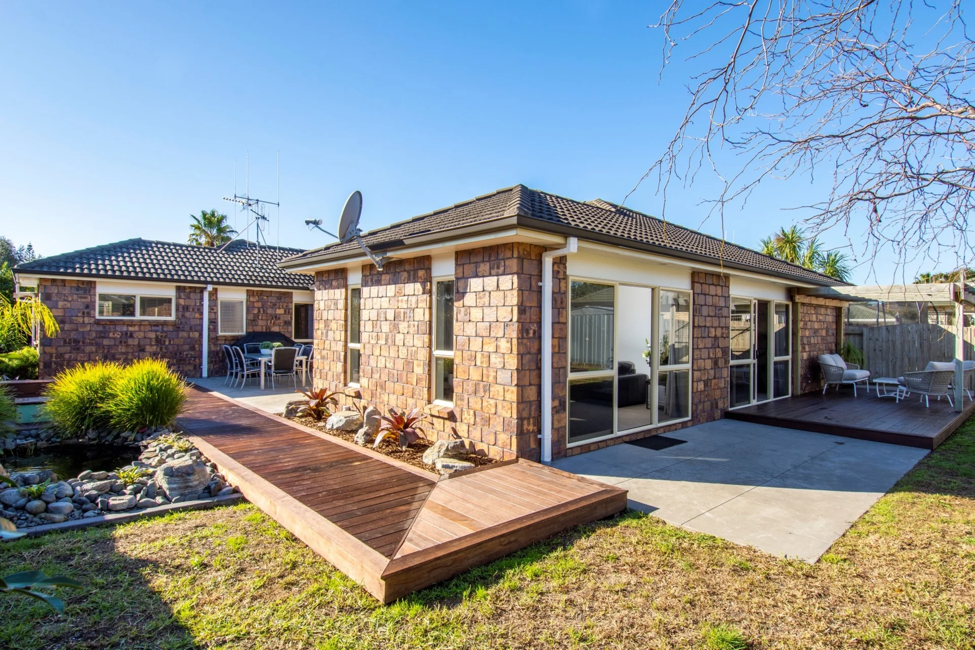 26 Katerini Grove