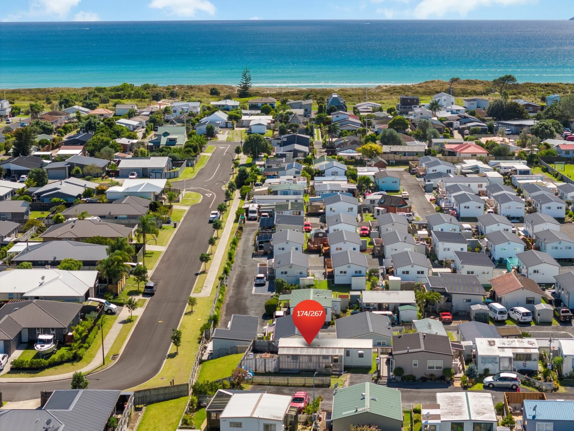 174/267 Parton Road