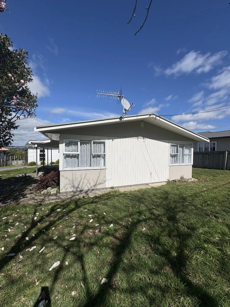 20A Leslie Avenue