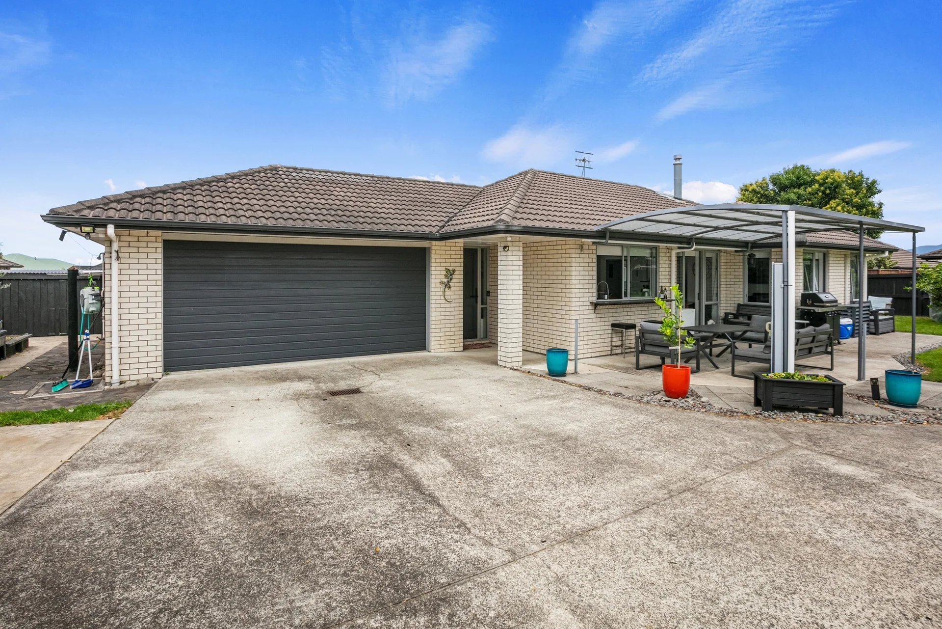 12 Preston Drive