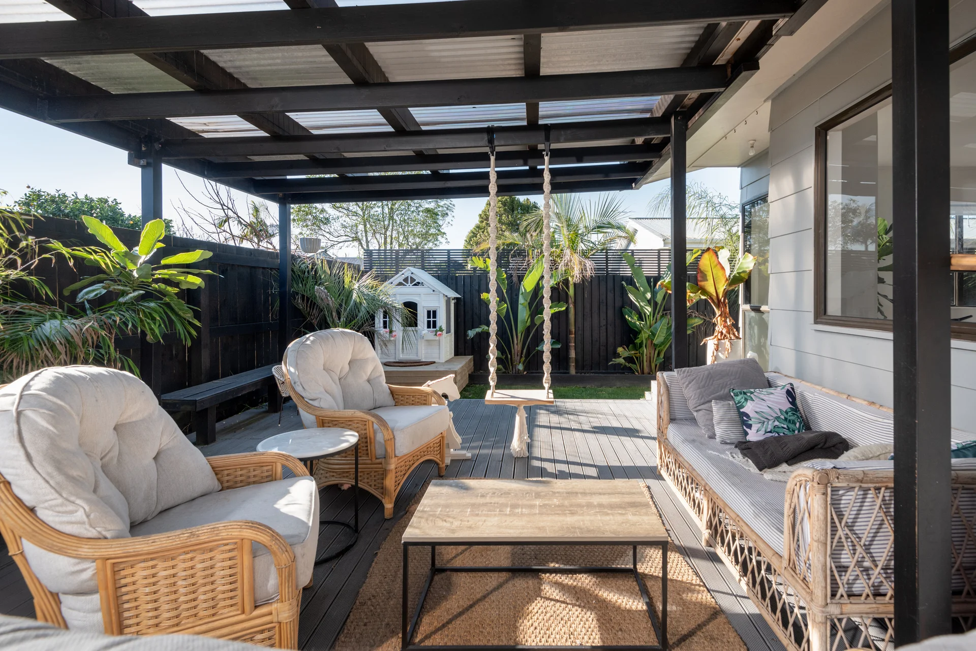 8C Lachlan Avenue
