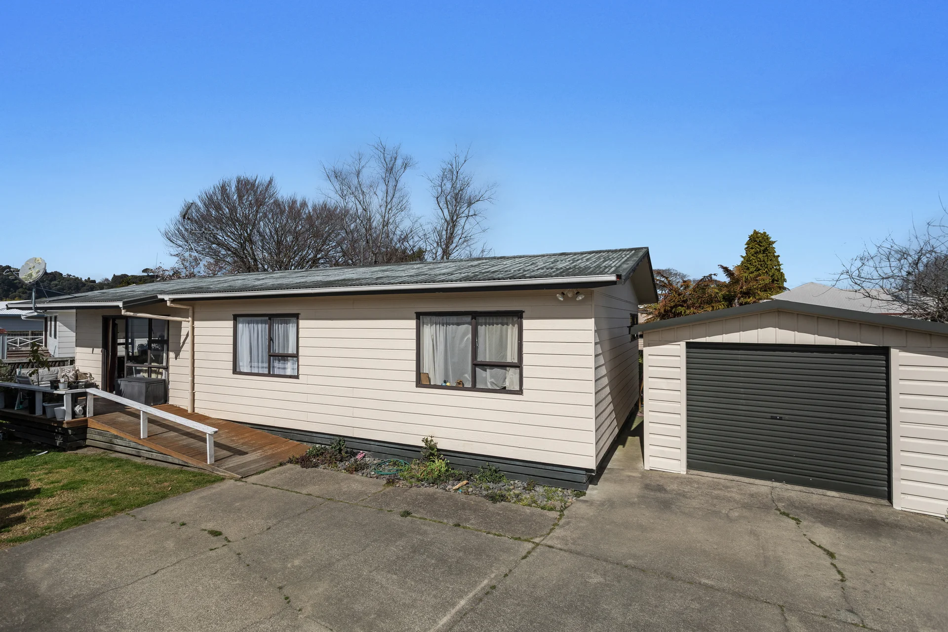 9A Barry Avenue