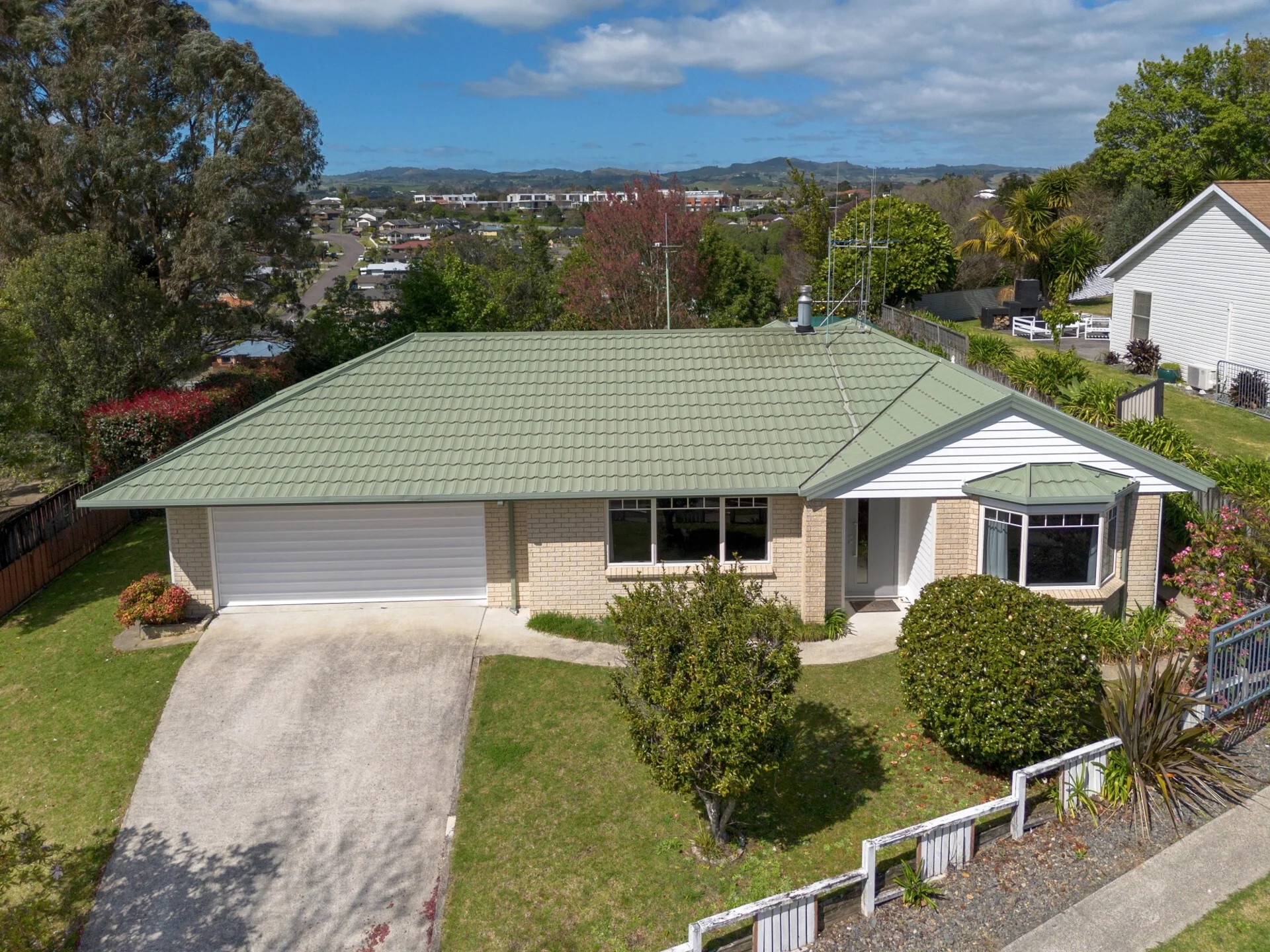 32 Tawhiri View