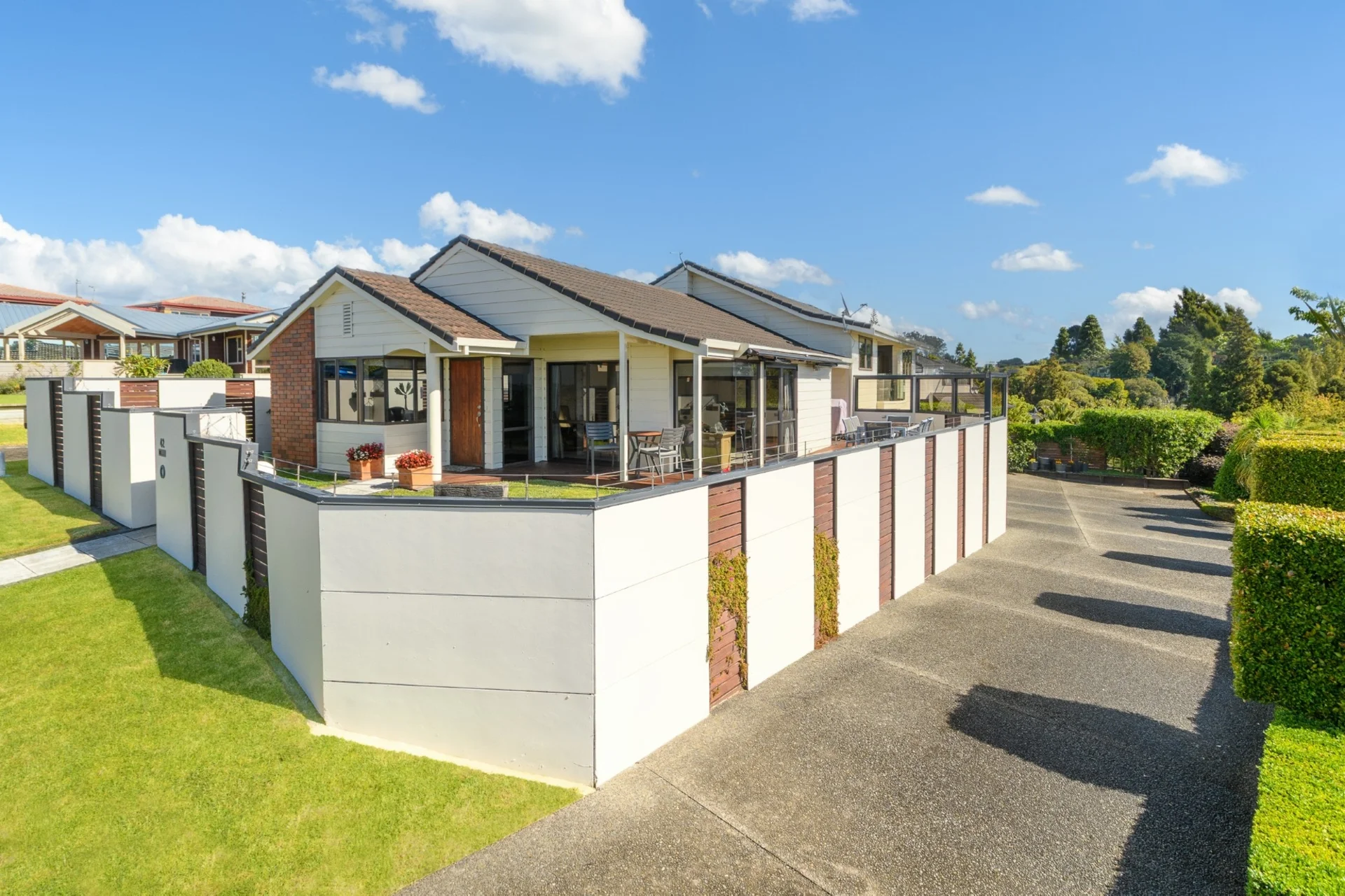 42 Hillcrest Road