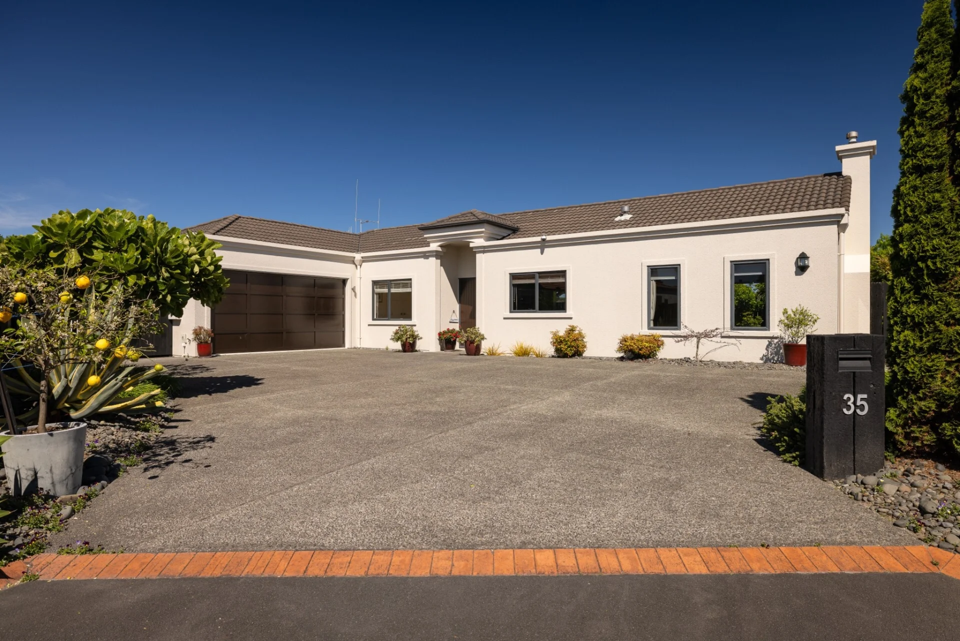 35 Mauritius Key