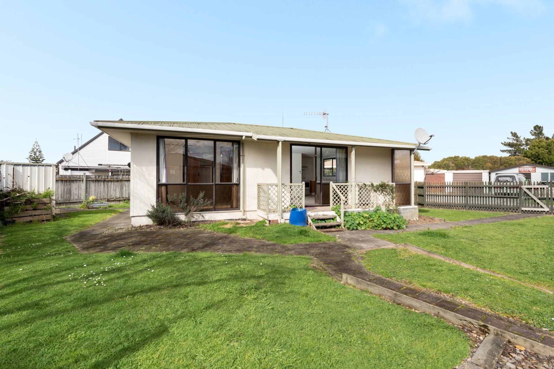 3/5 Greenpark Way