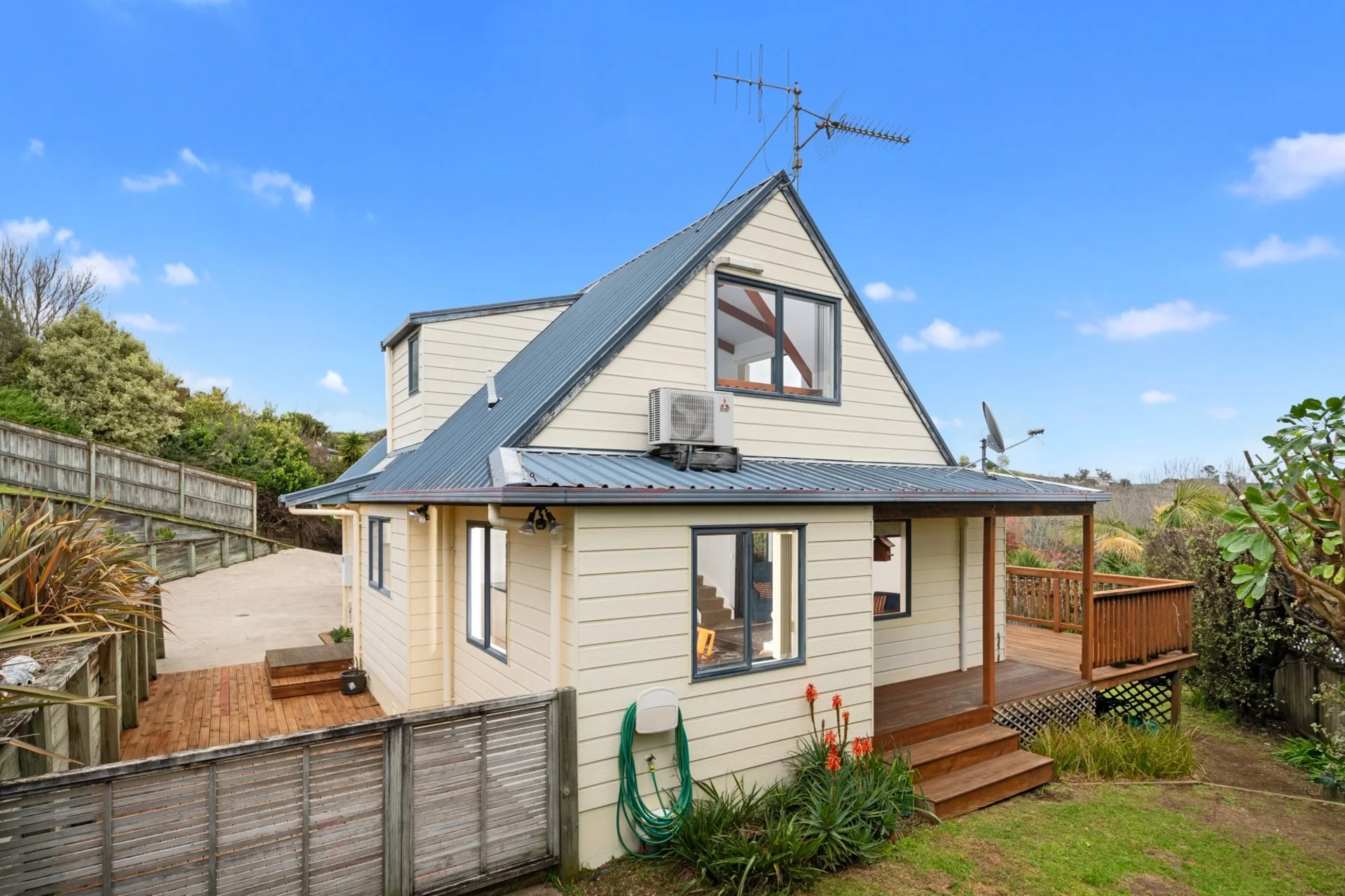 12 Zachary Place