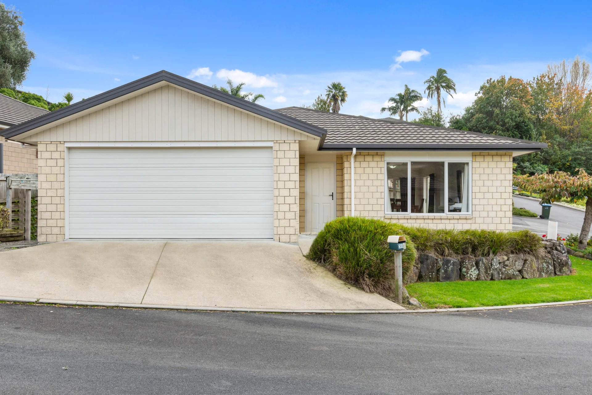 30/19 Glencarron Place