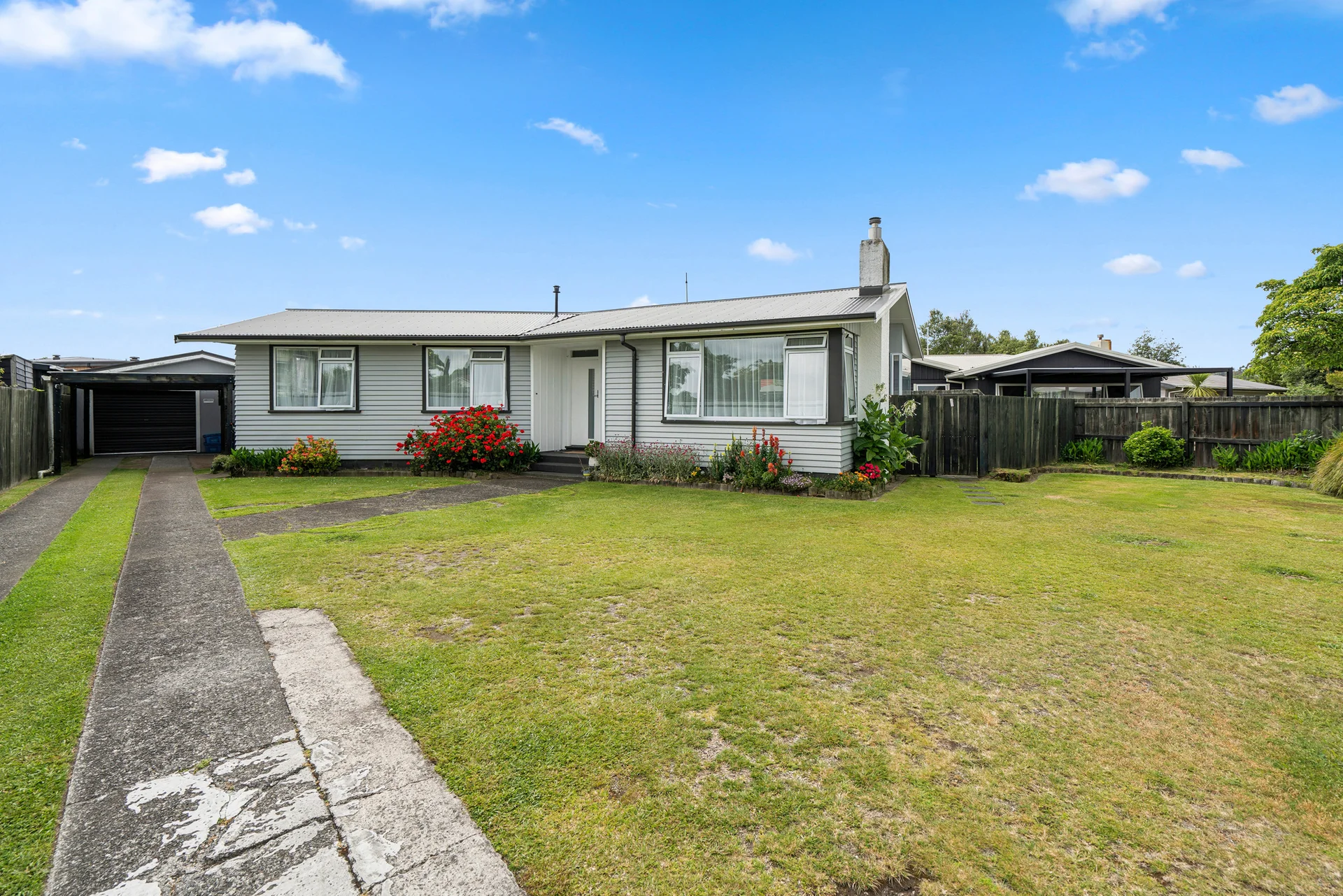 10 Clouston Crescent