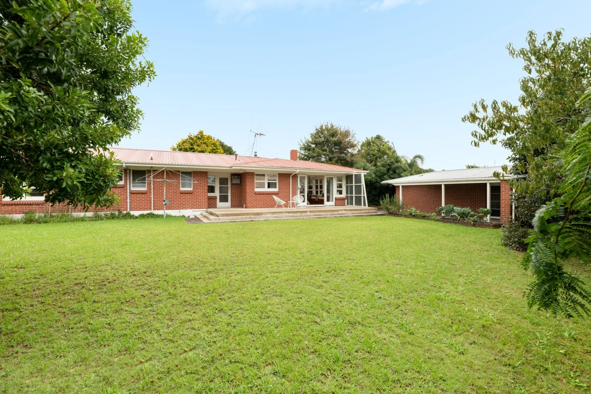 93B Eversham Road