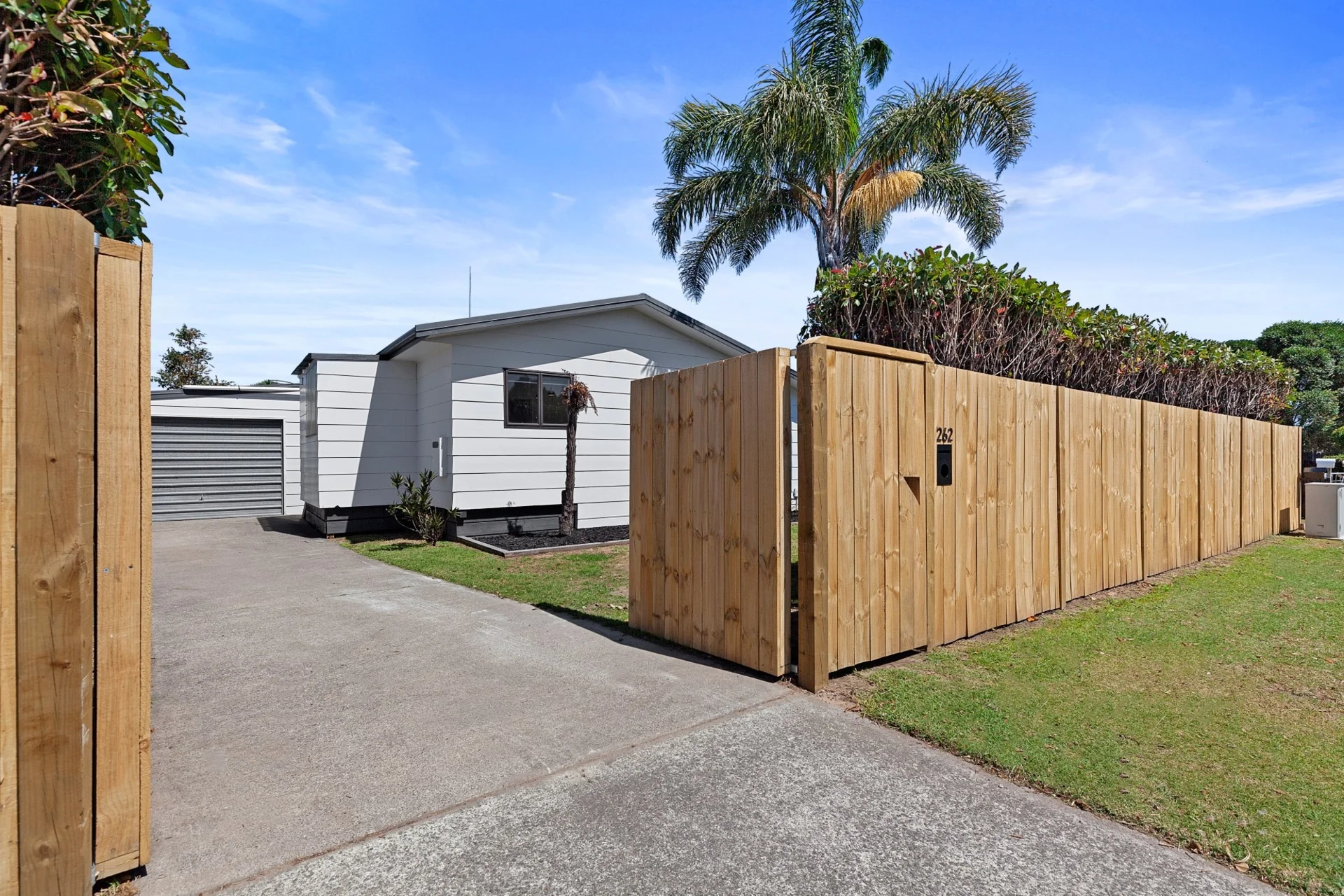 262 Gravatt Road