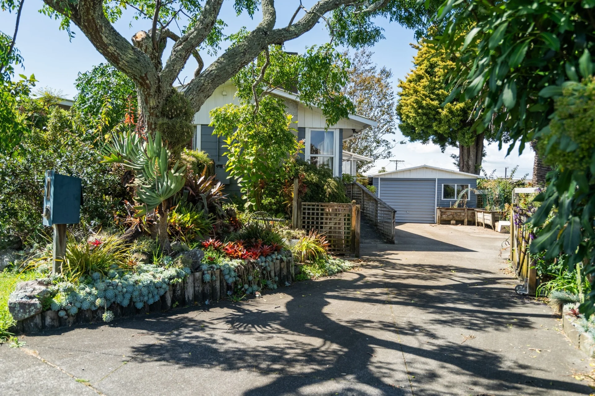 35 Woodford Avenue