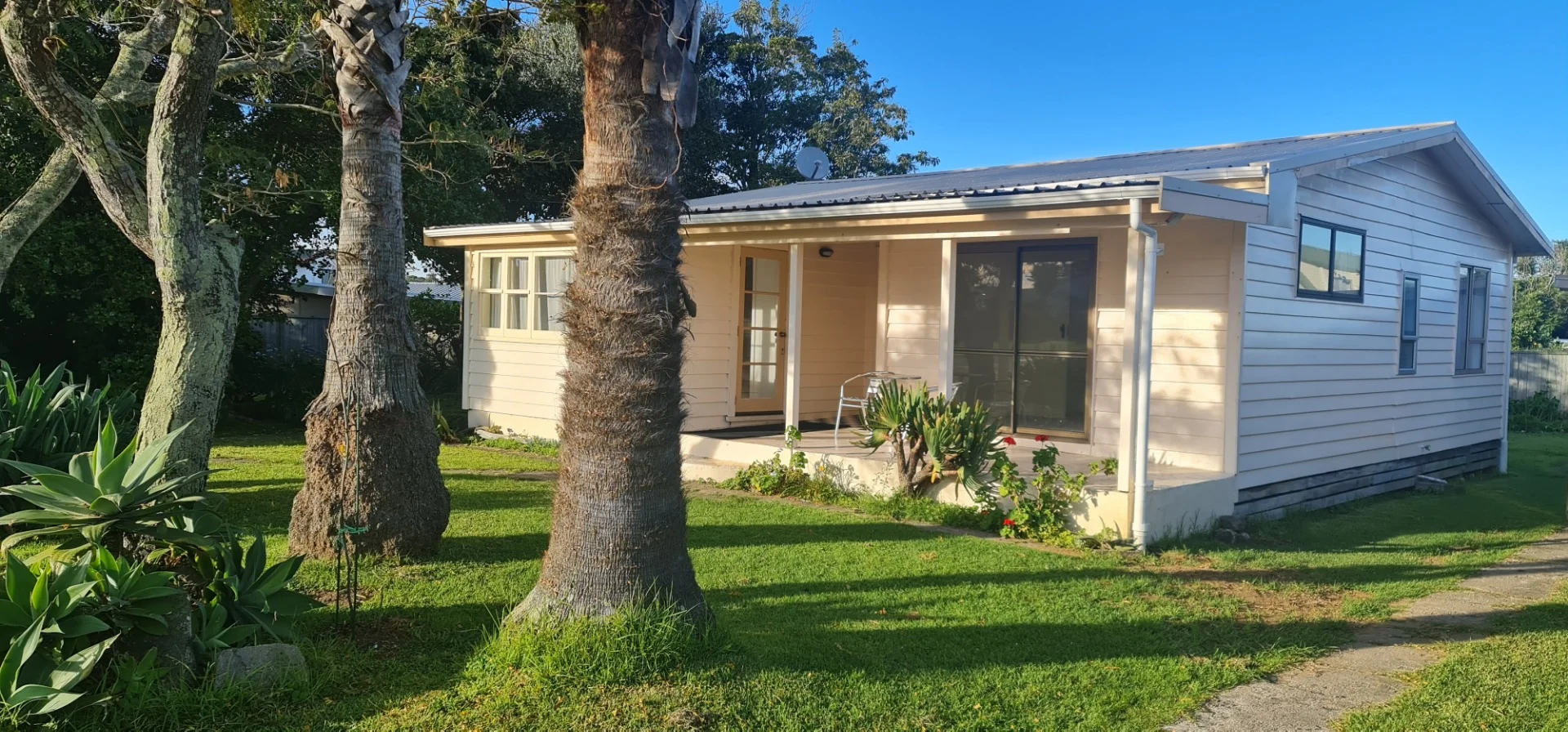 13 Athenree Road