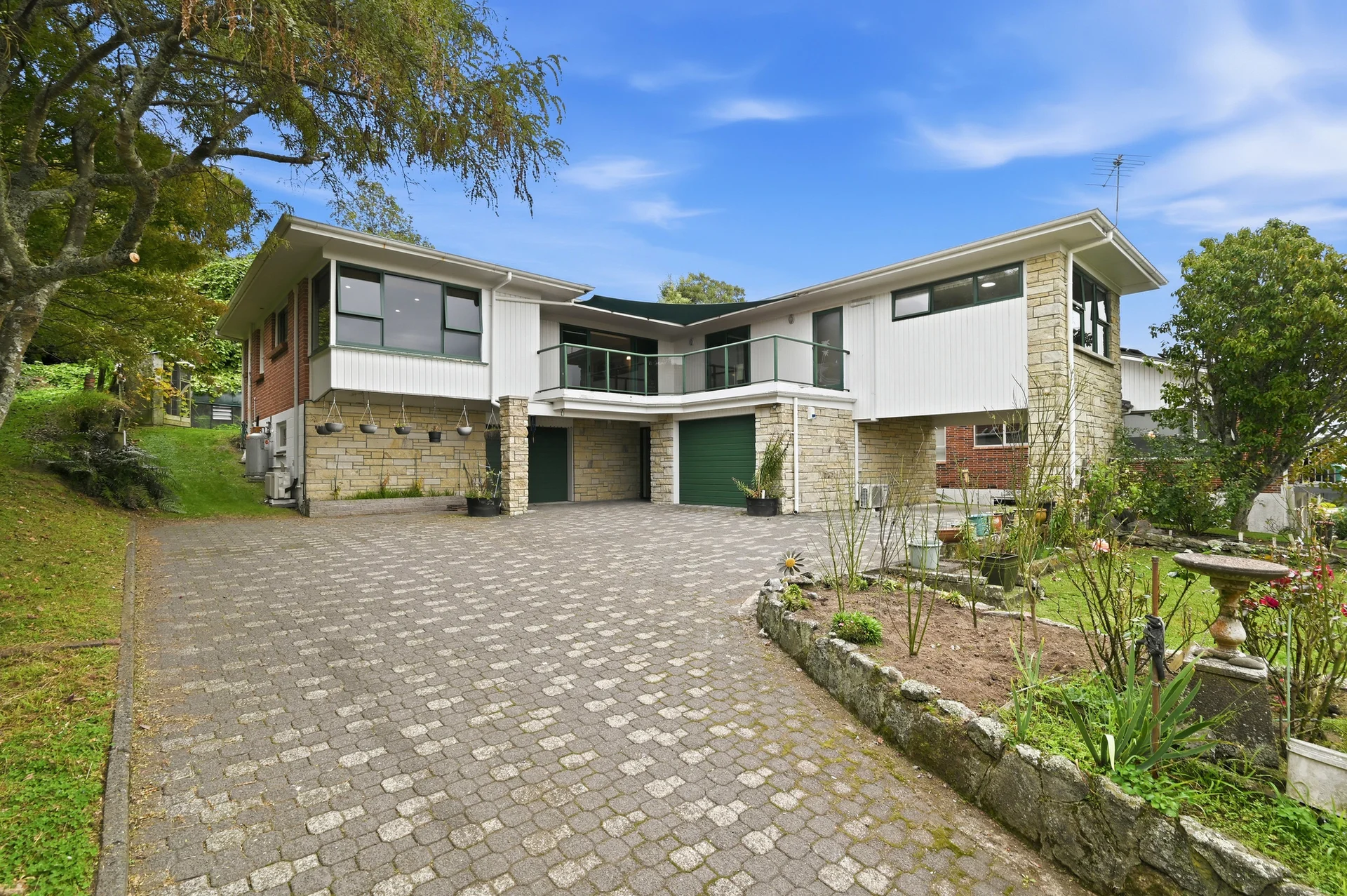 30 Sloane Avenue