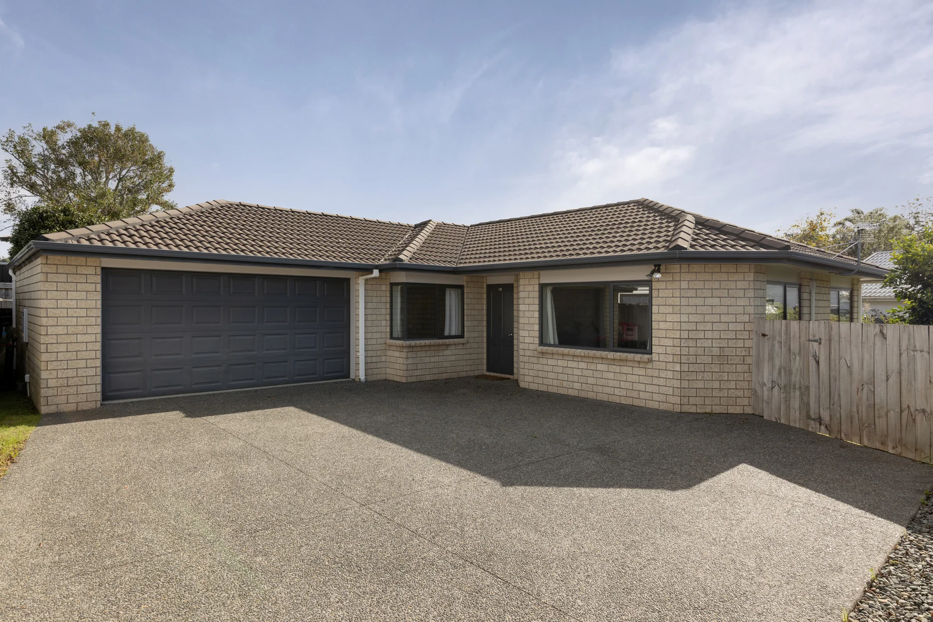 3B Esmeralda Street