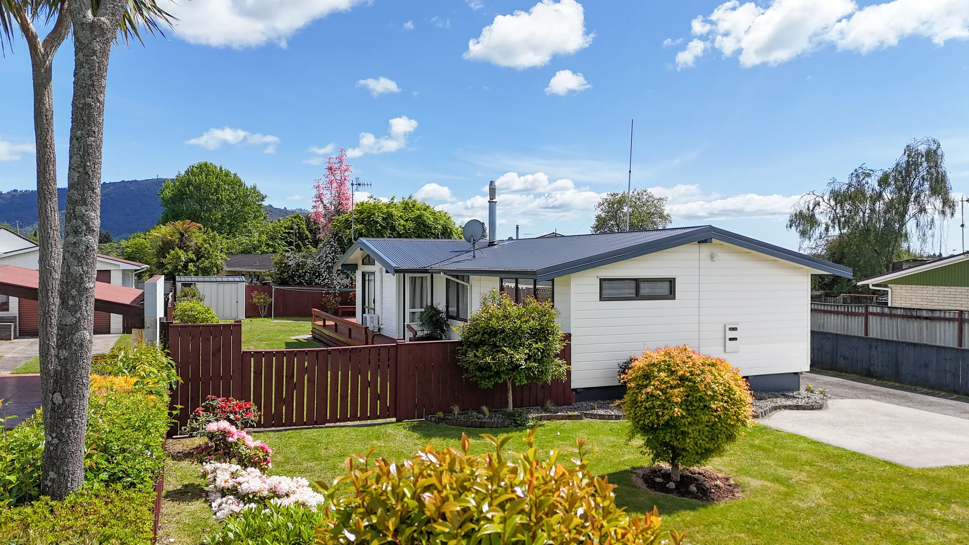 36 Neri Crescent