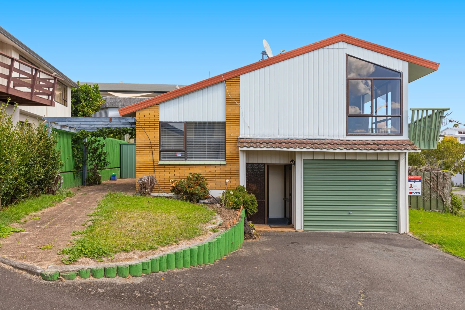50 Eaton Crescent