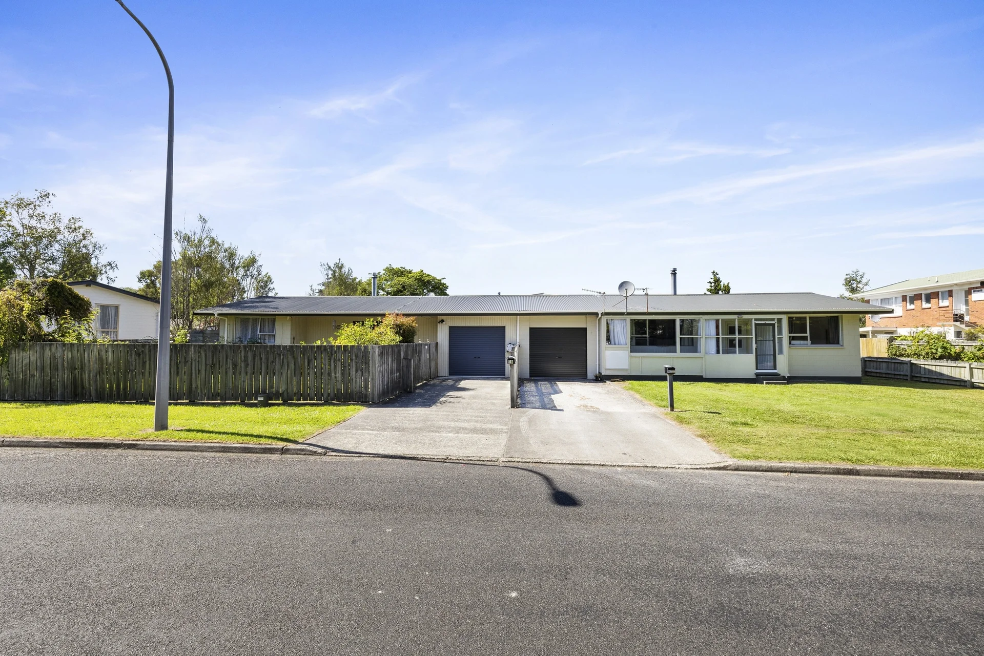 1A and 1B Cooper Avenue
