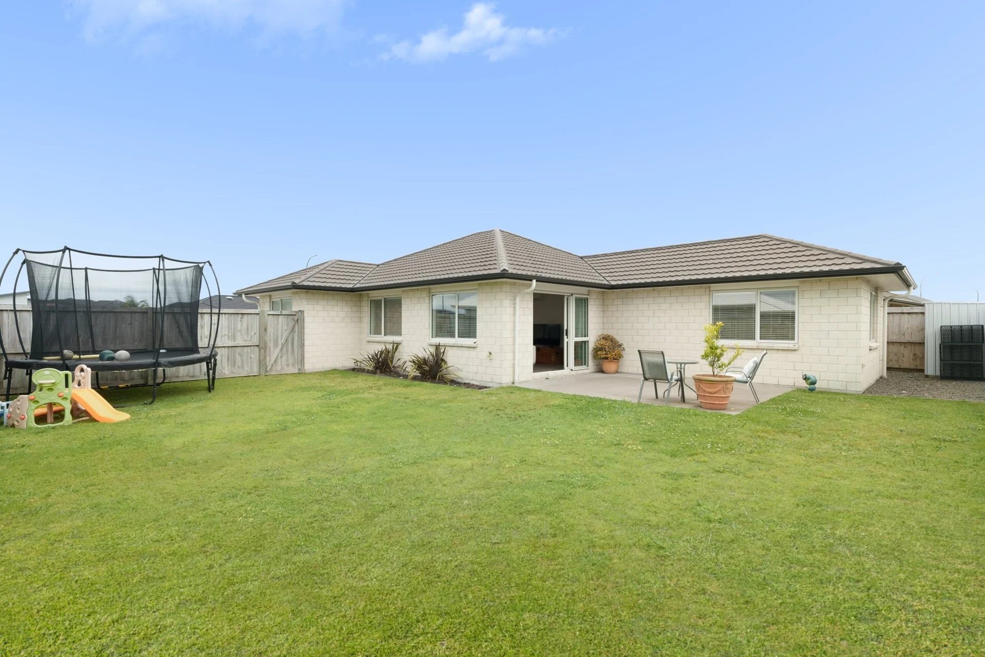 4 Livingstone Drive