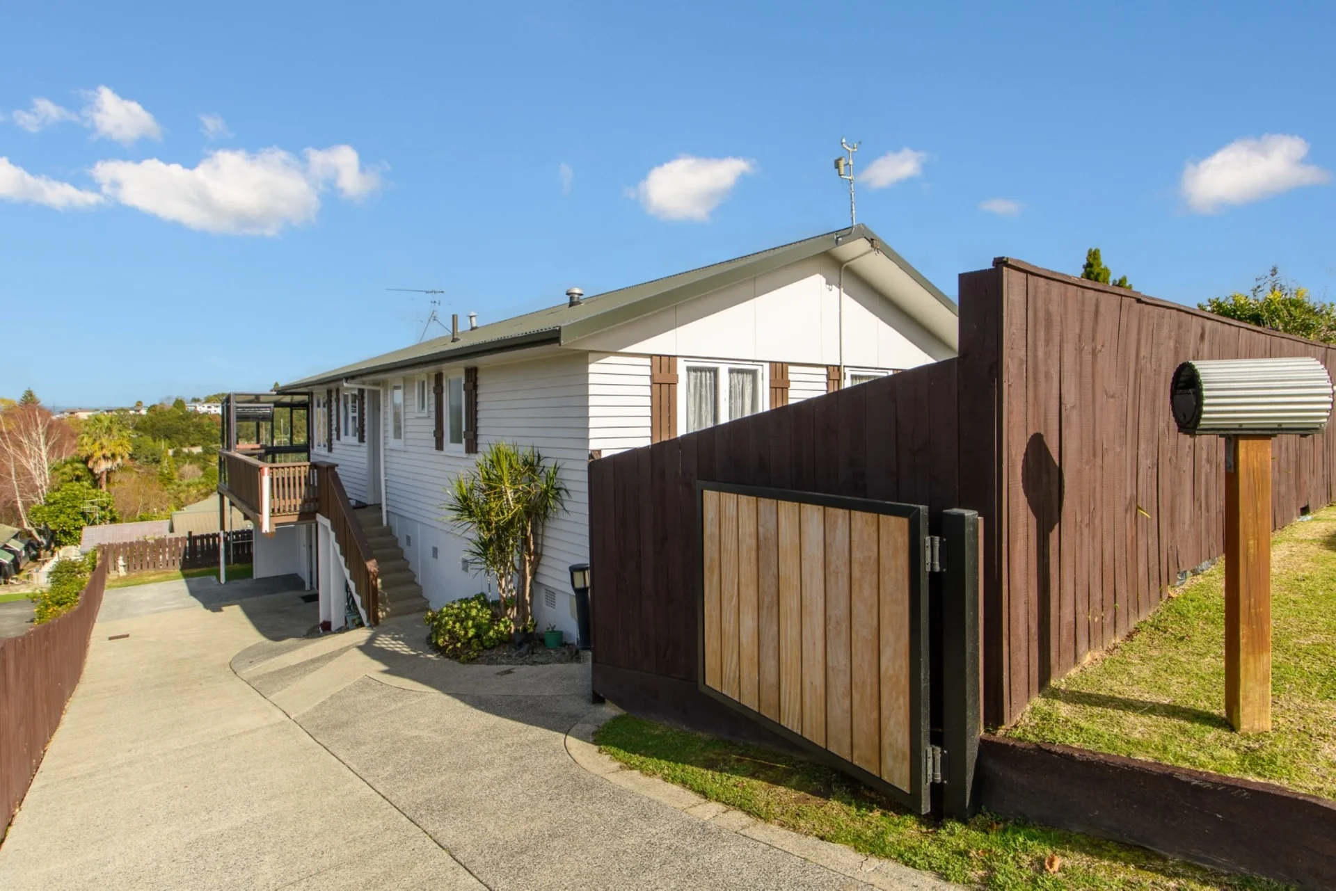 27 Bell Street