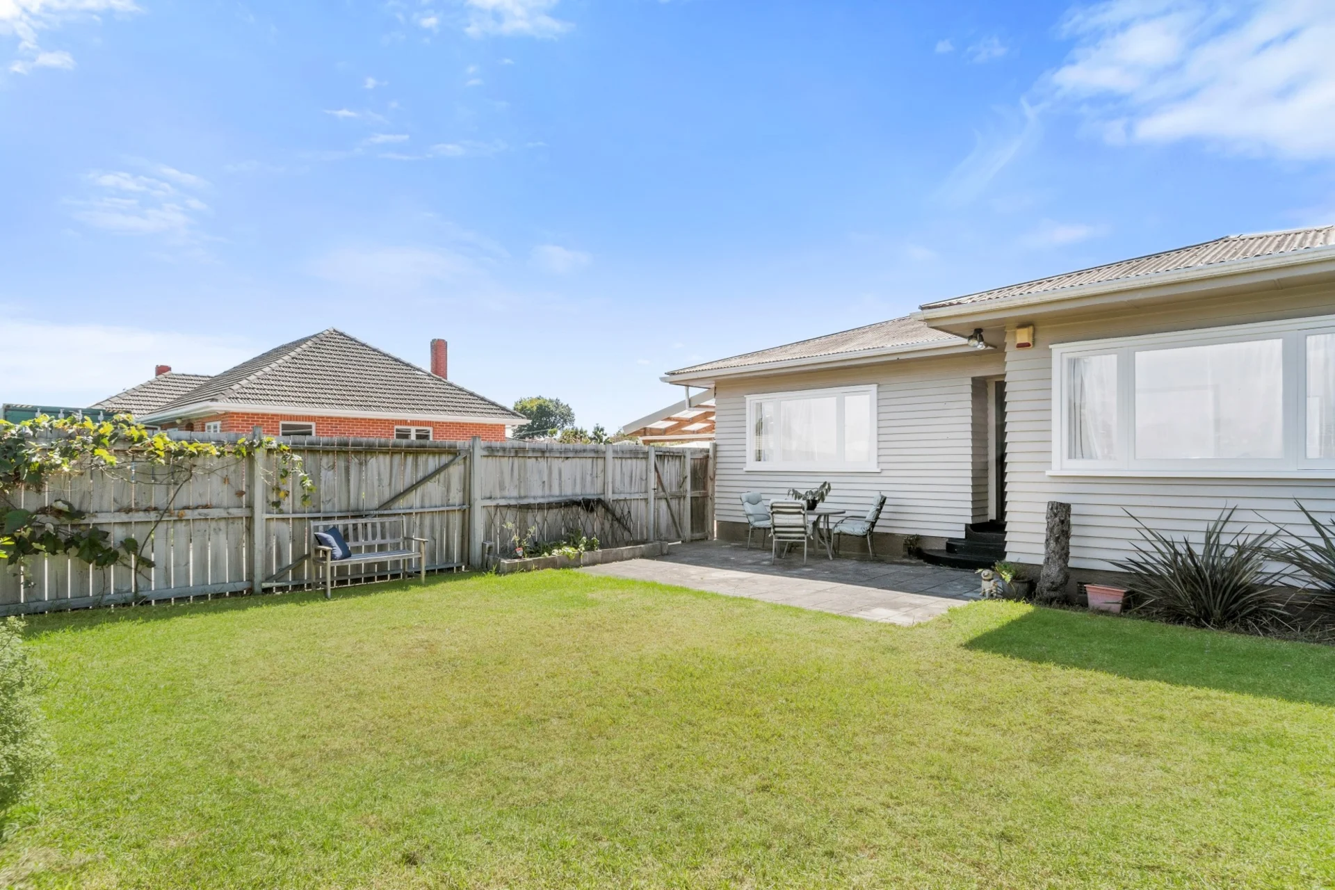 53A Pemberton Crescent
