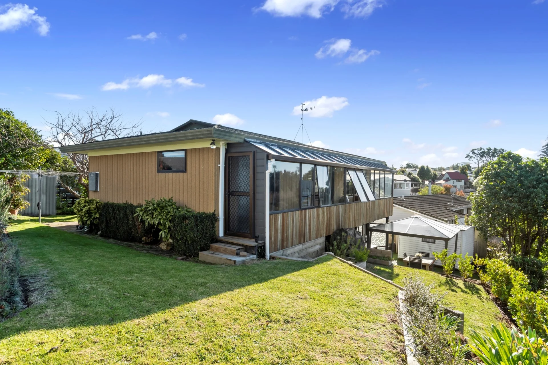 6 Knox Place
