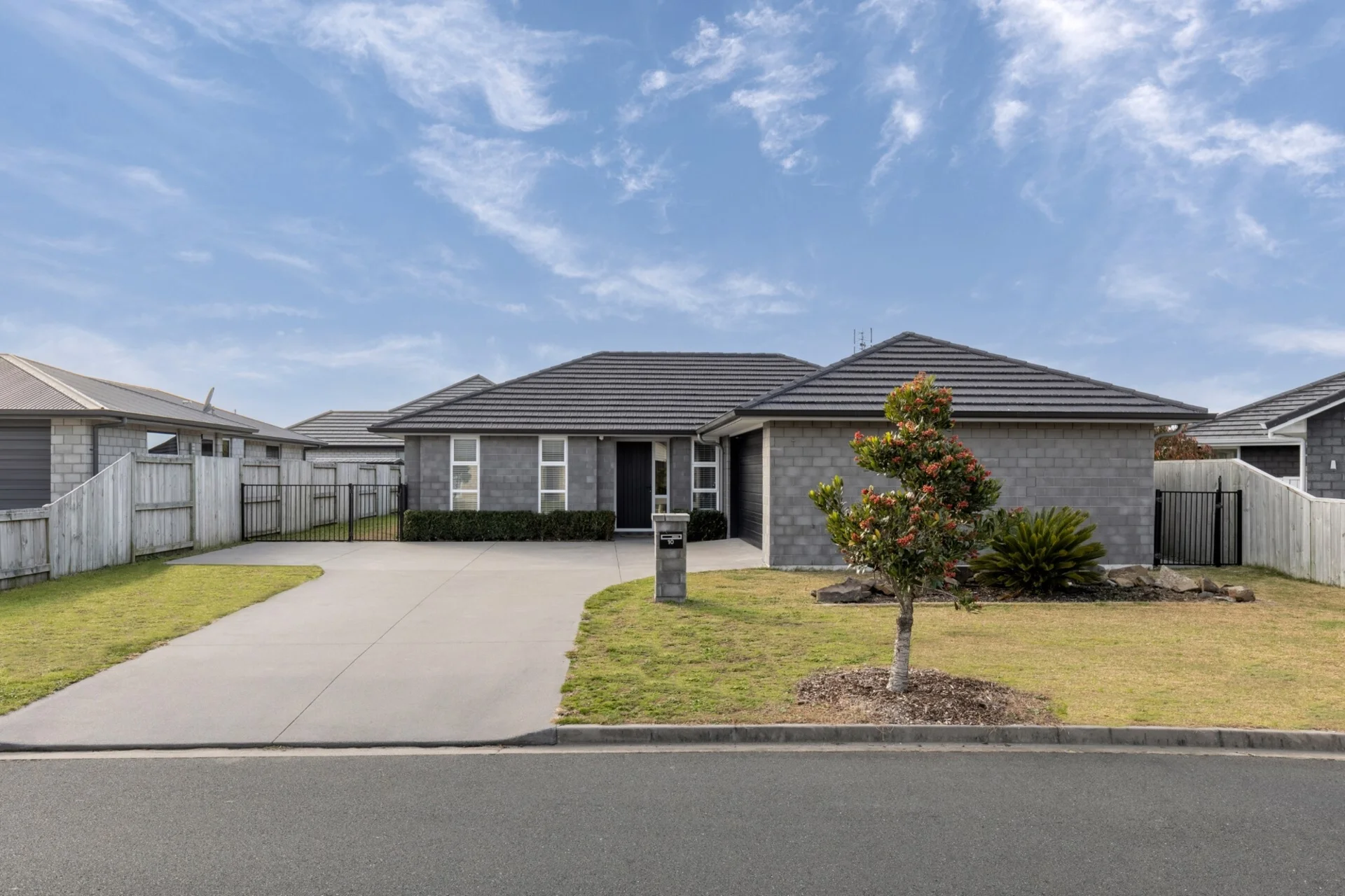 10 Te Kio Crescent