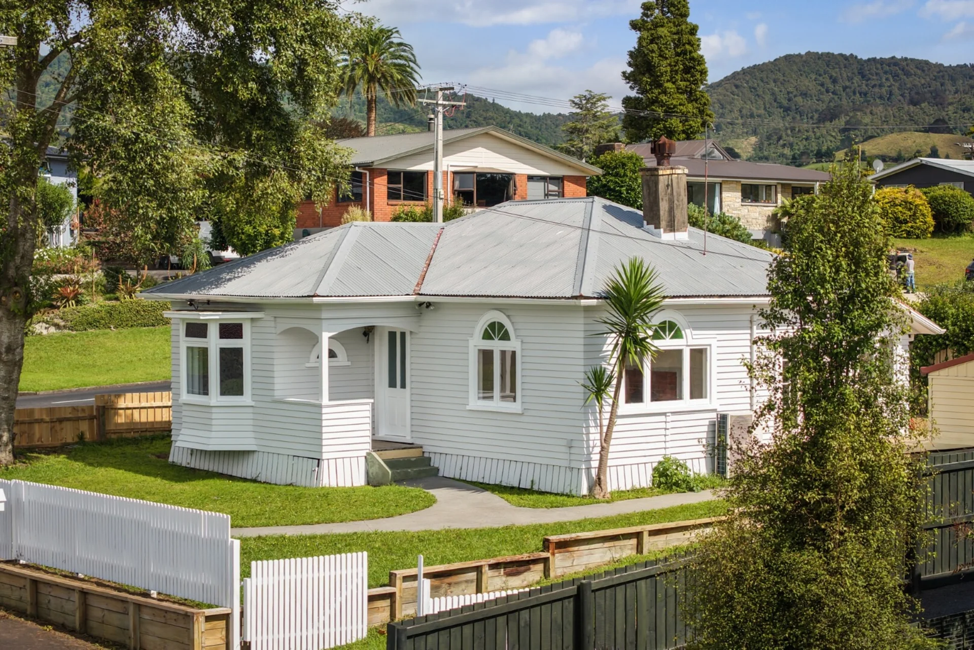 6 Parry Palm Avenue