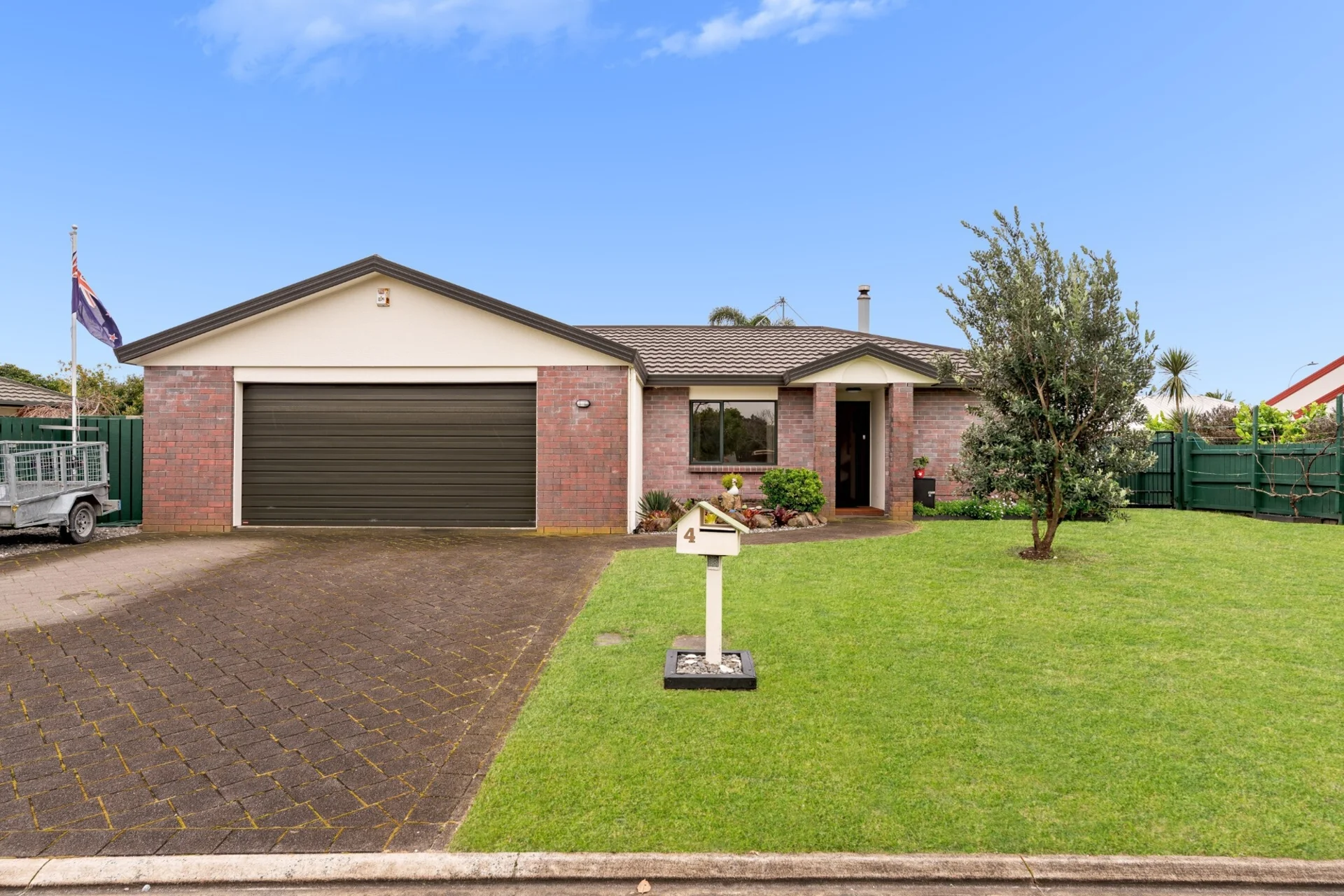 4 Checketts Place