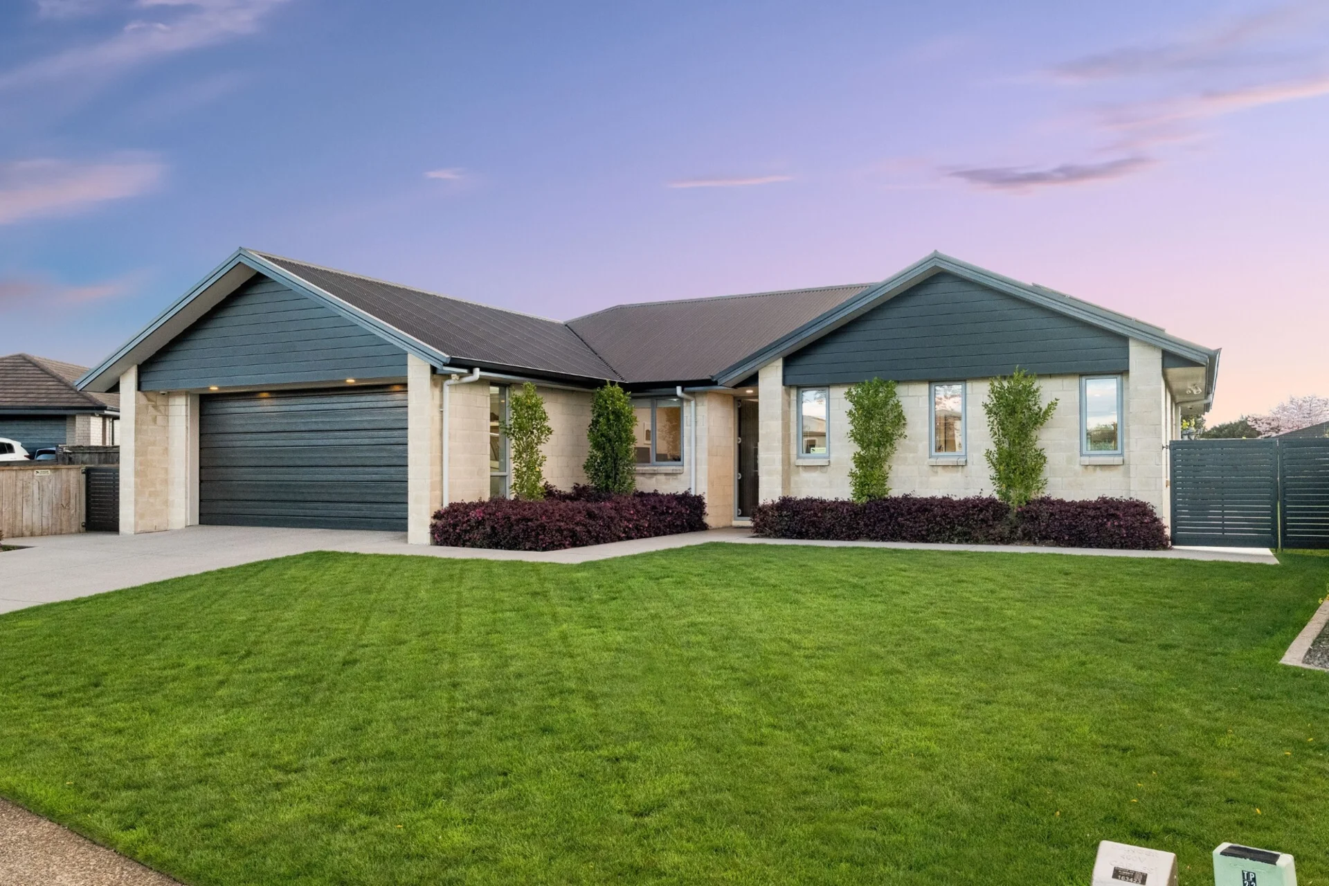 27 Mortlake Heights