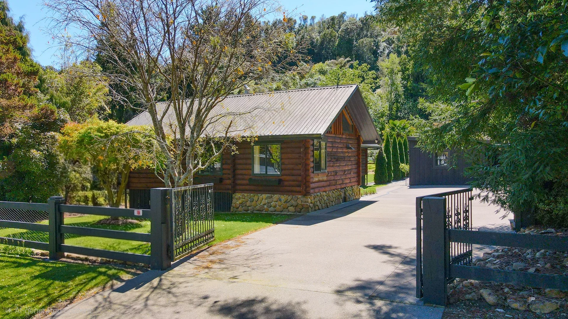 16 Tombleson Road
