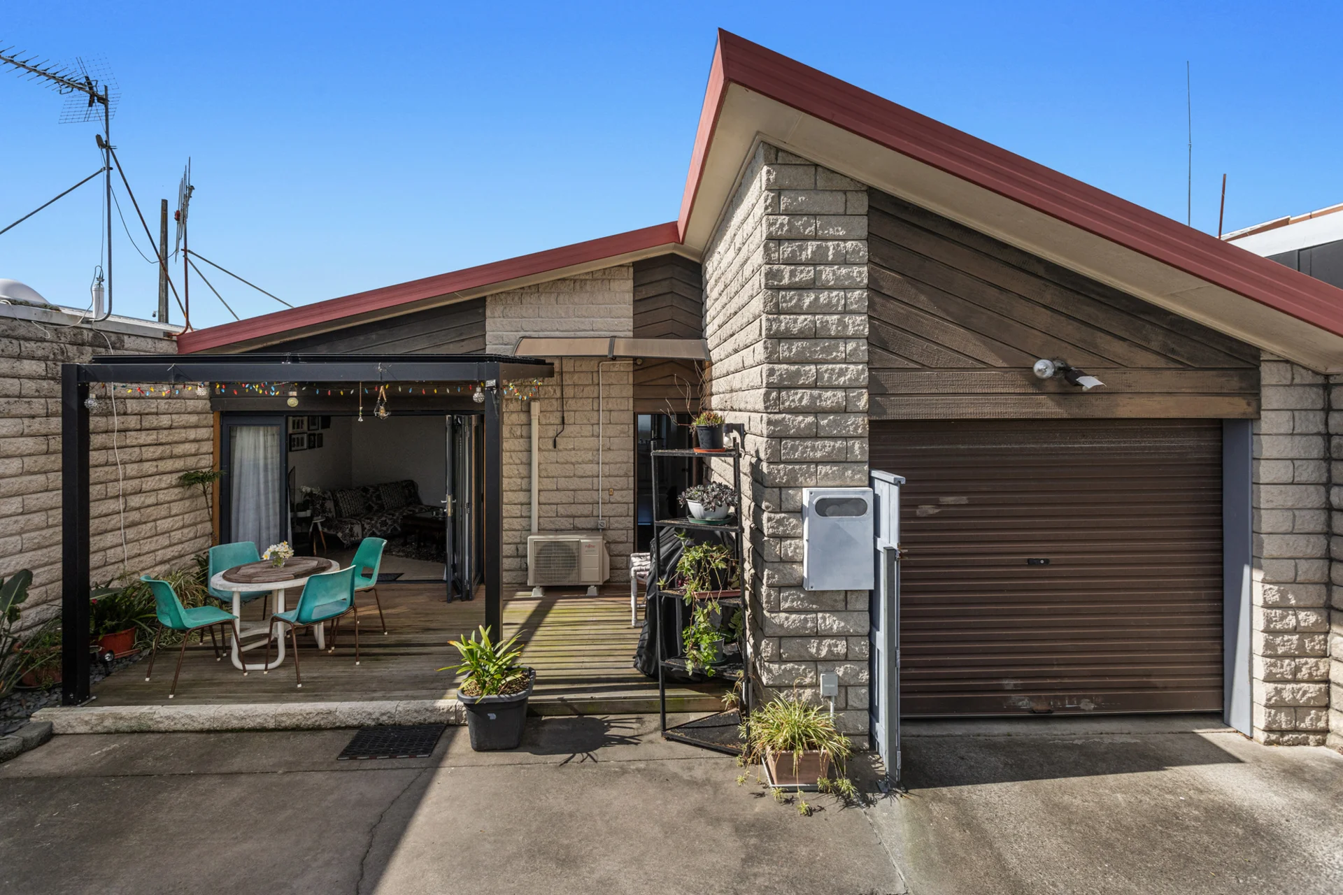 14 James Street
