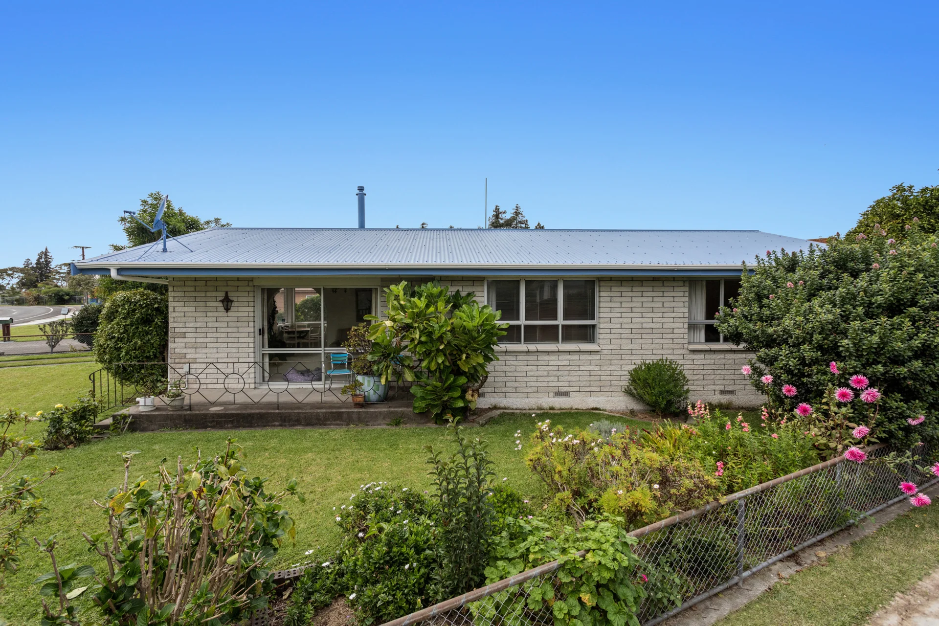 167 College Road