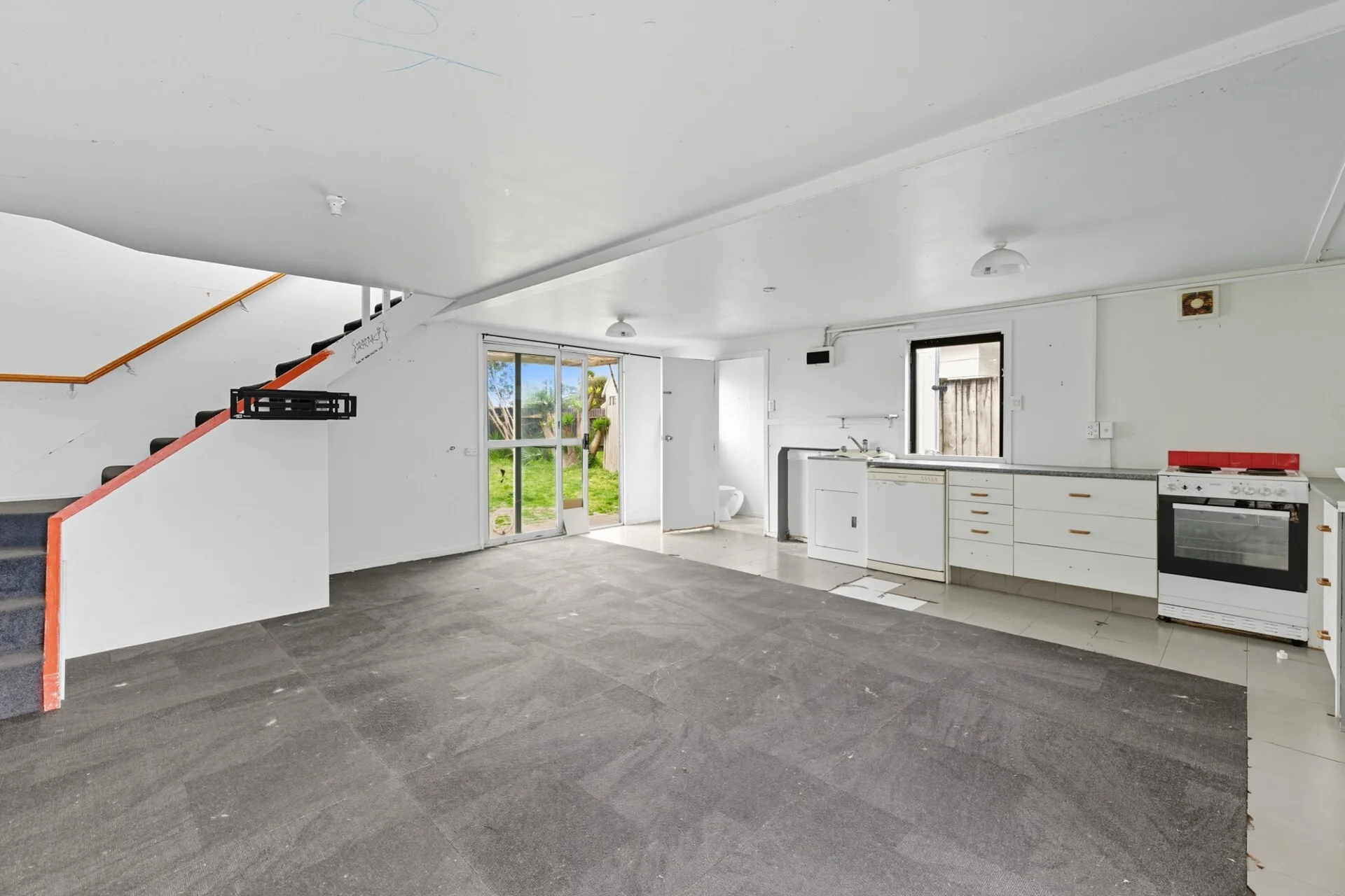 98A Eversham Drive
