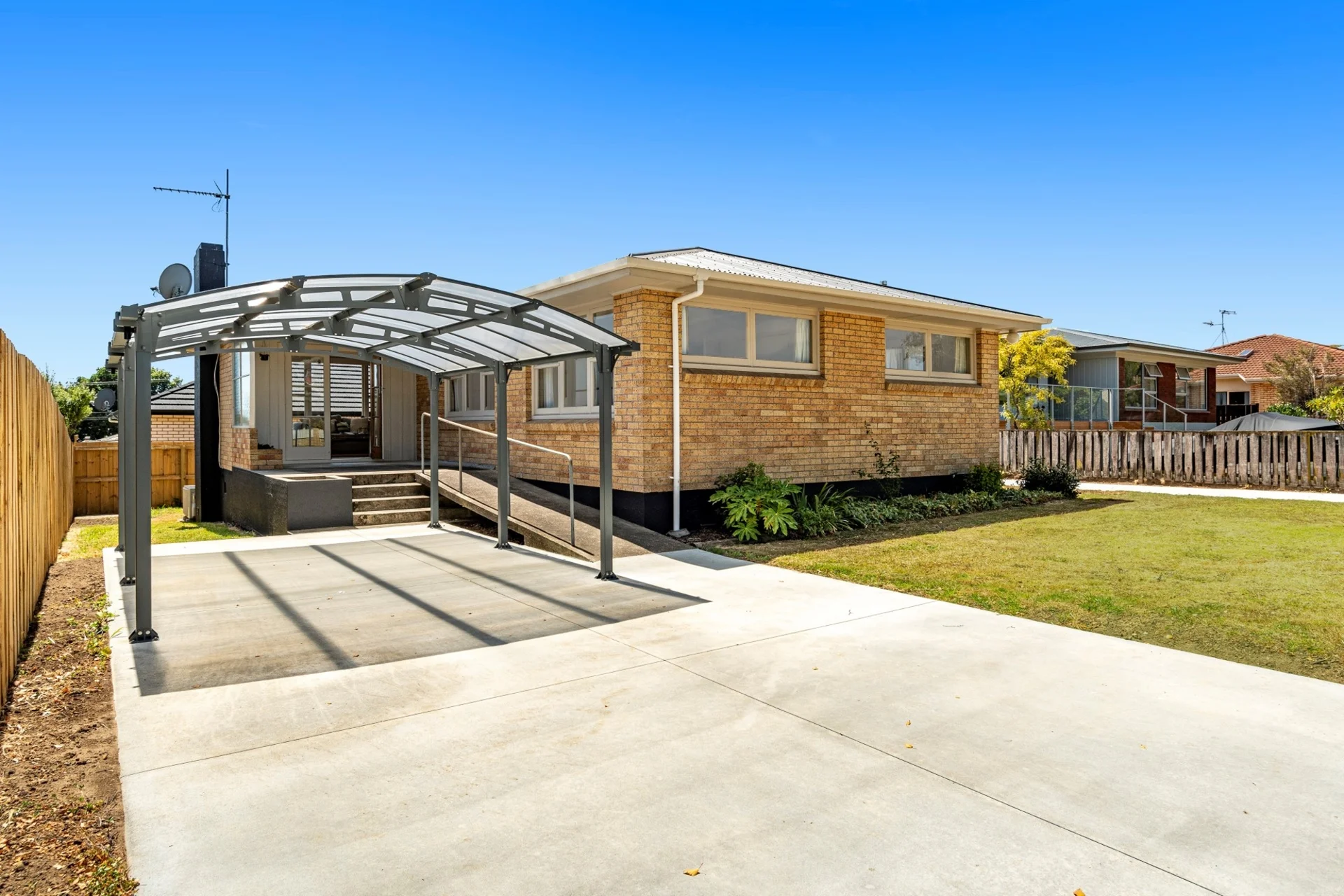 12 Ngahere Street