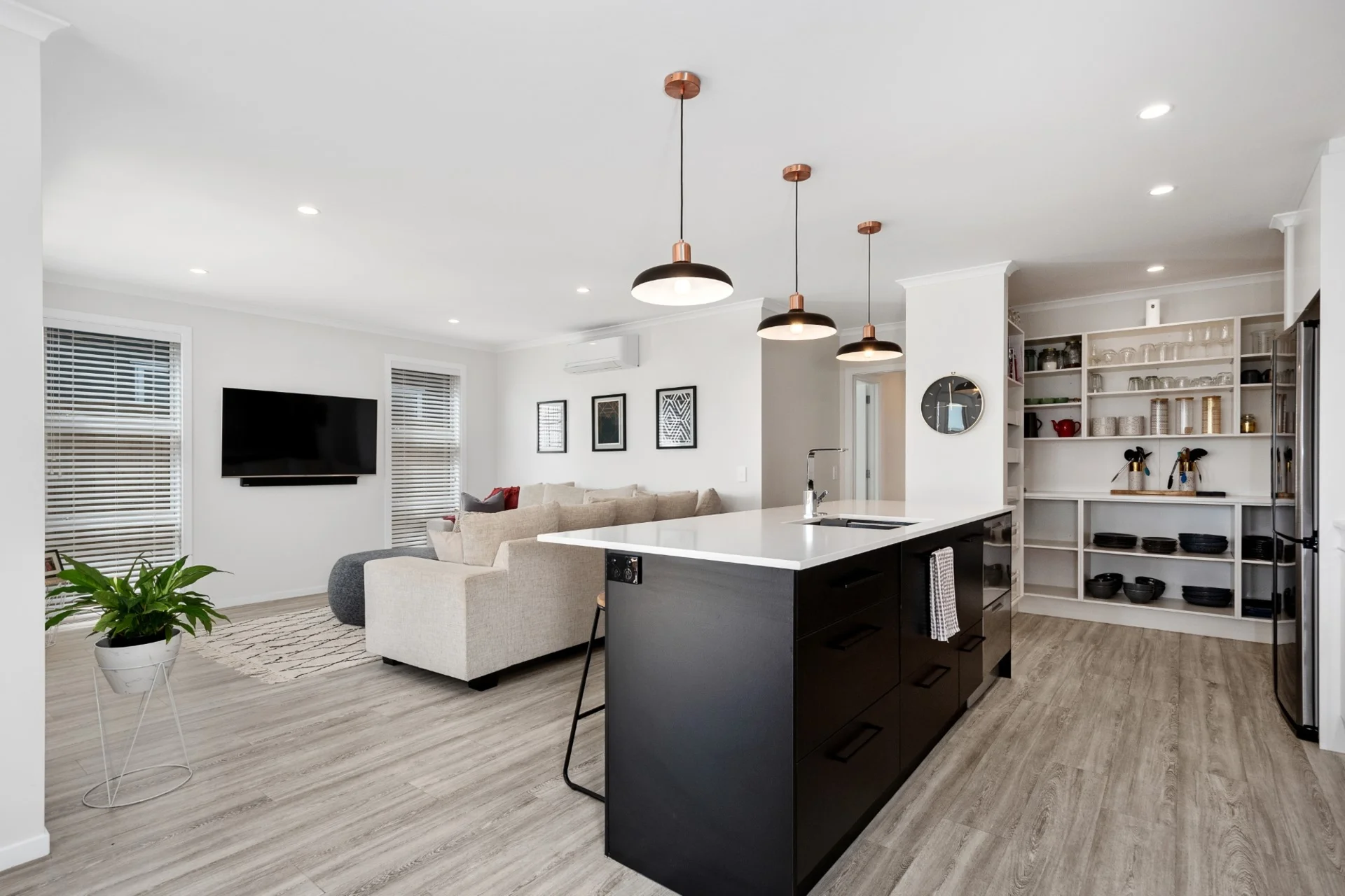 17 Parkside Mews