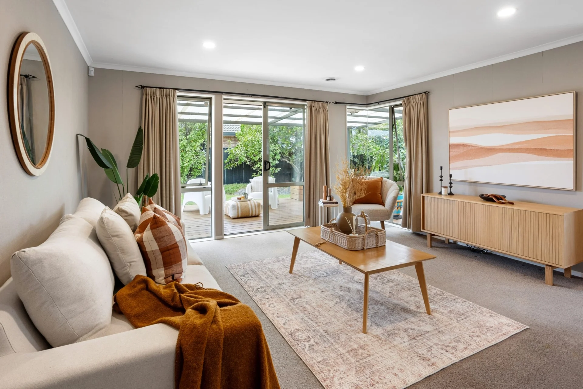 2 Clydesdale Close