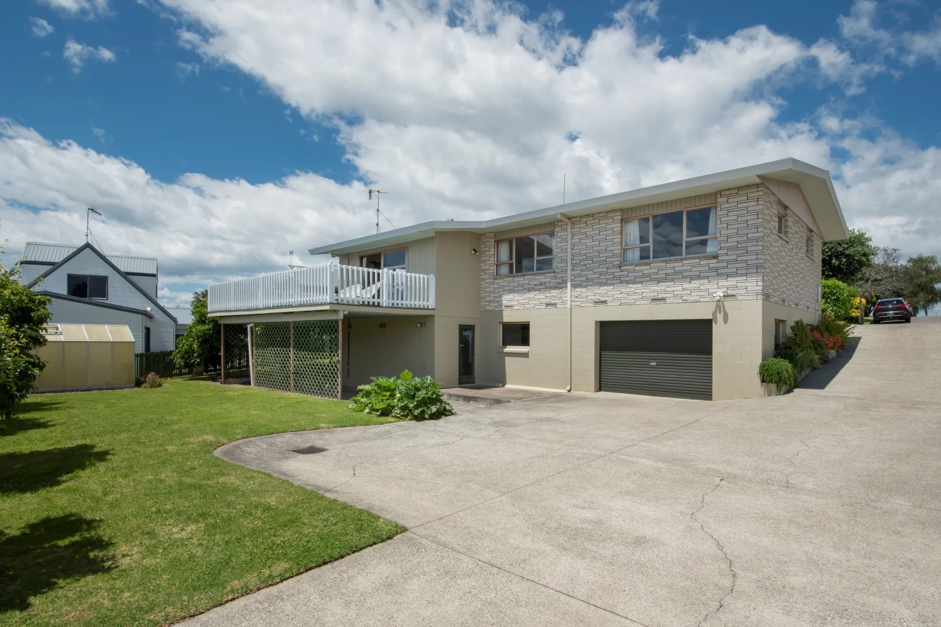 15 Lorna Place