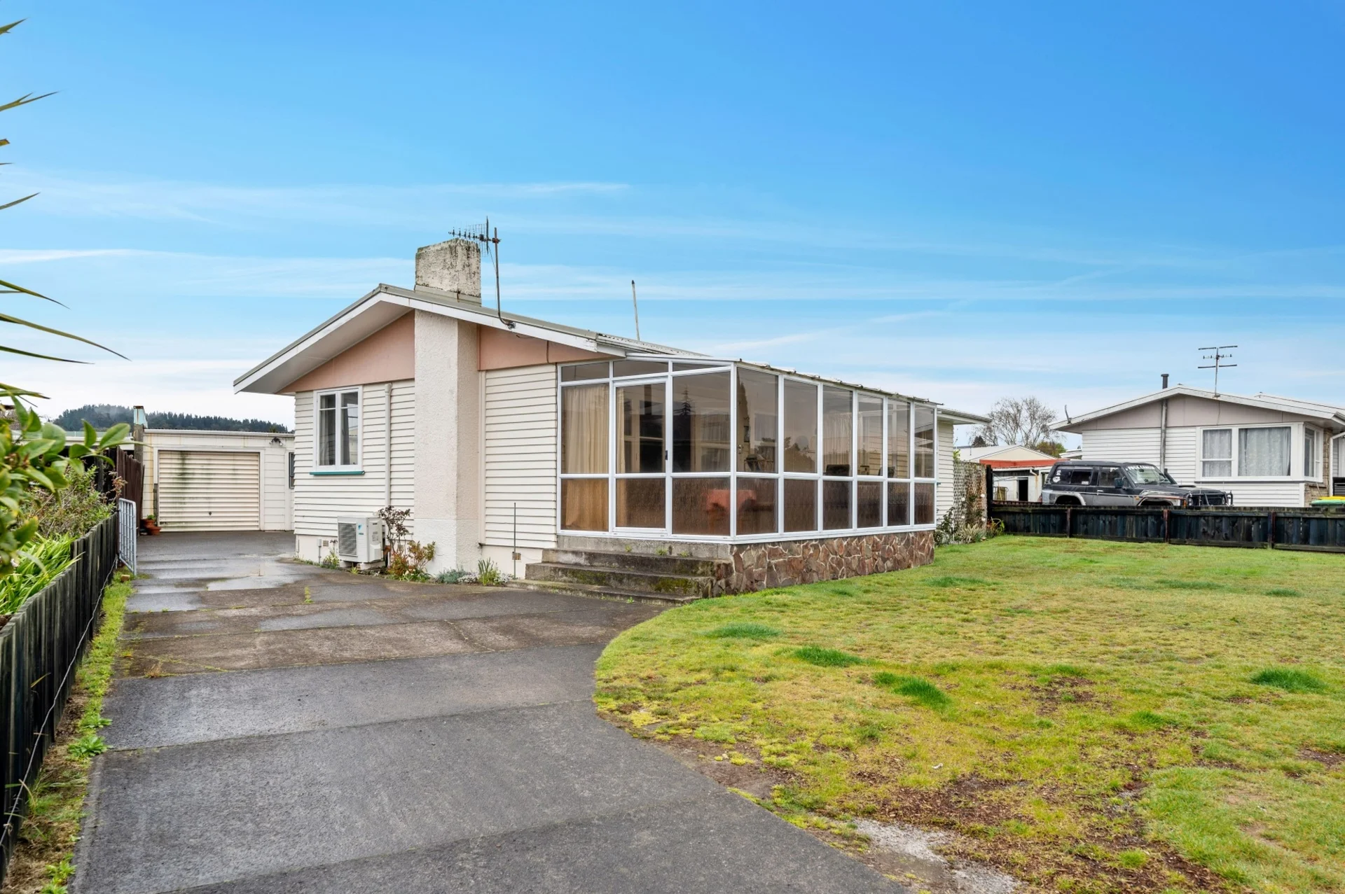 13 Clouston Crescent