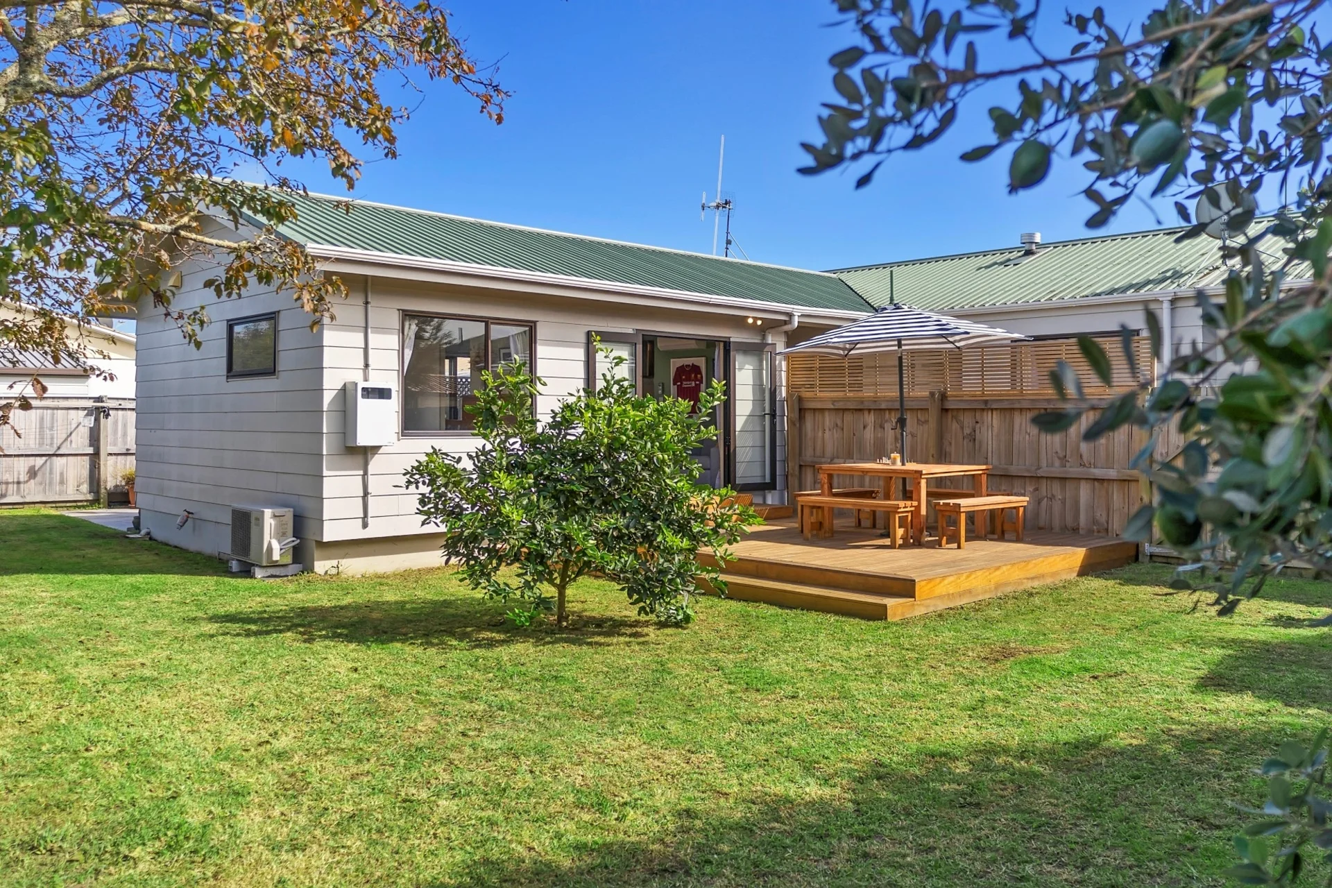 16B Doncaster Drive
