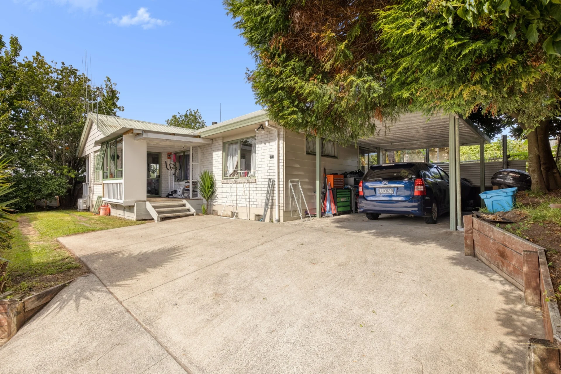 80 Welcome Bay Road