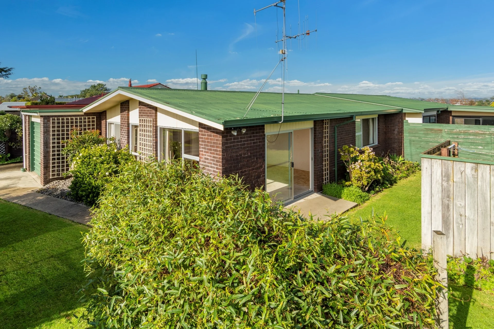 27 Rewarewa Place