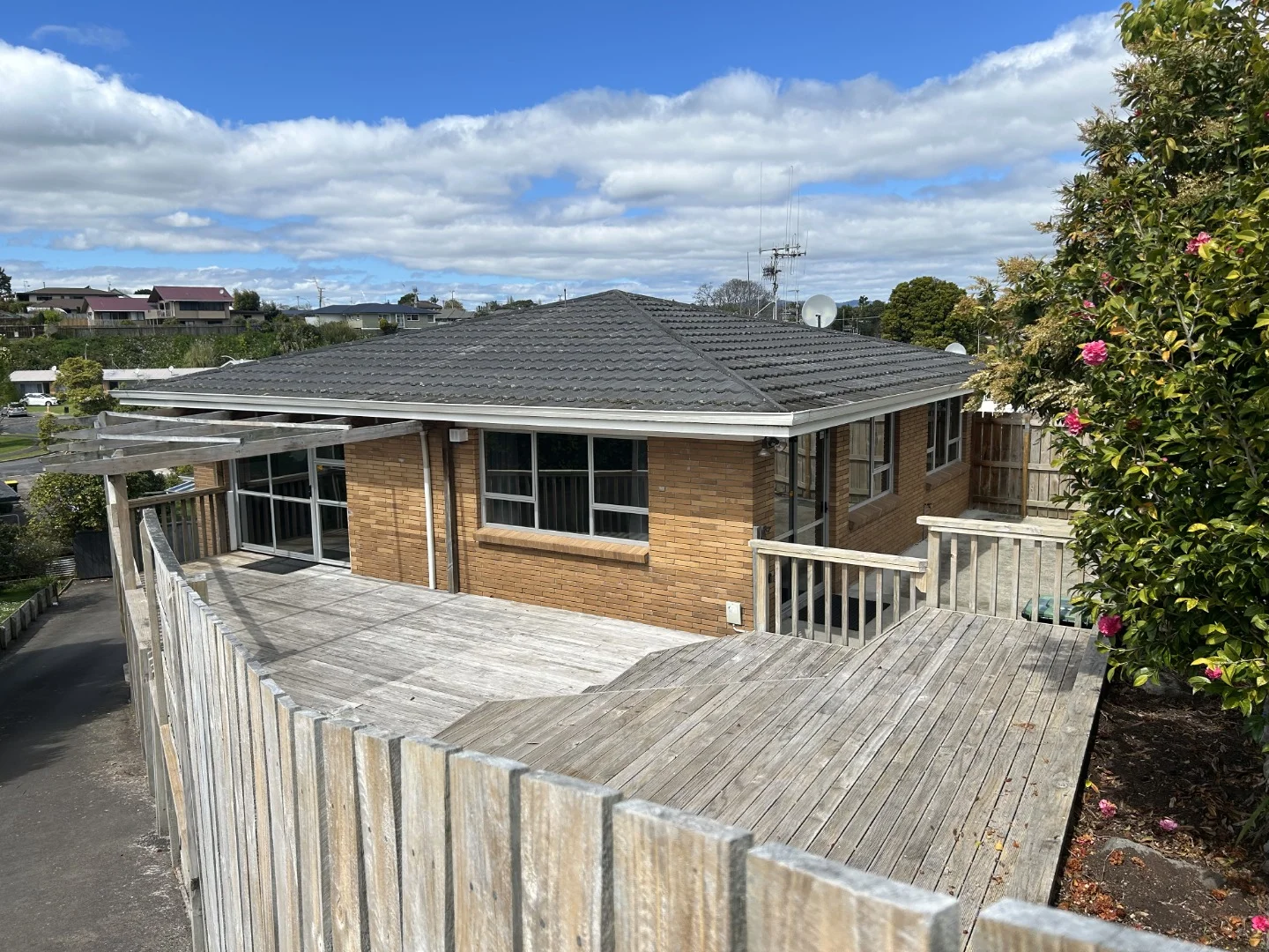 40 Pine Avenue