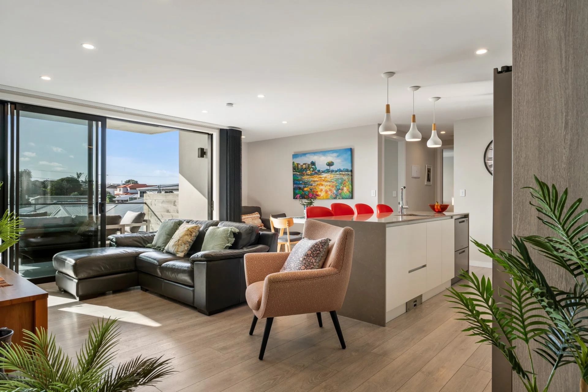 107/1D Salt Avenue