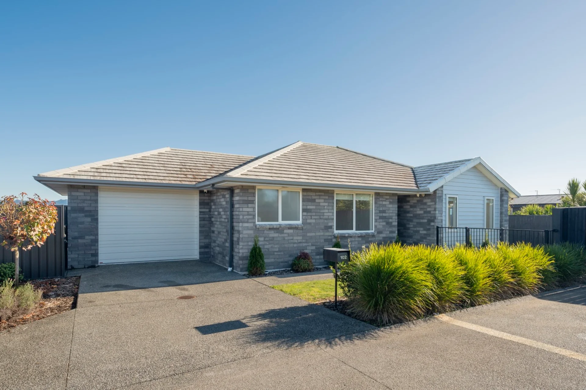 102 Sentinel Avenue
