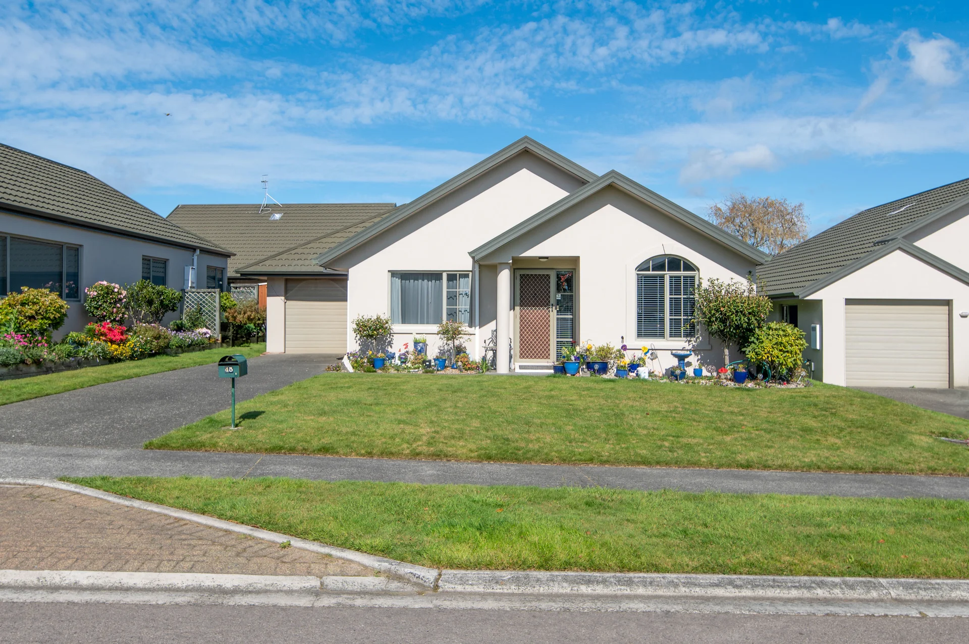 285 Vaughan Road