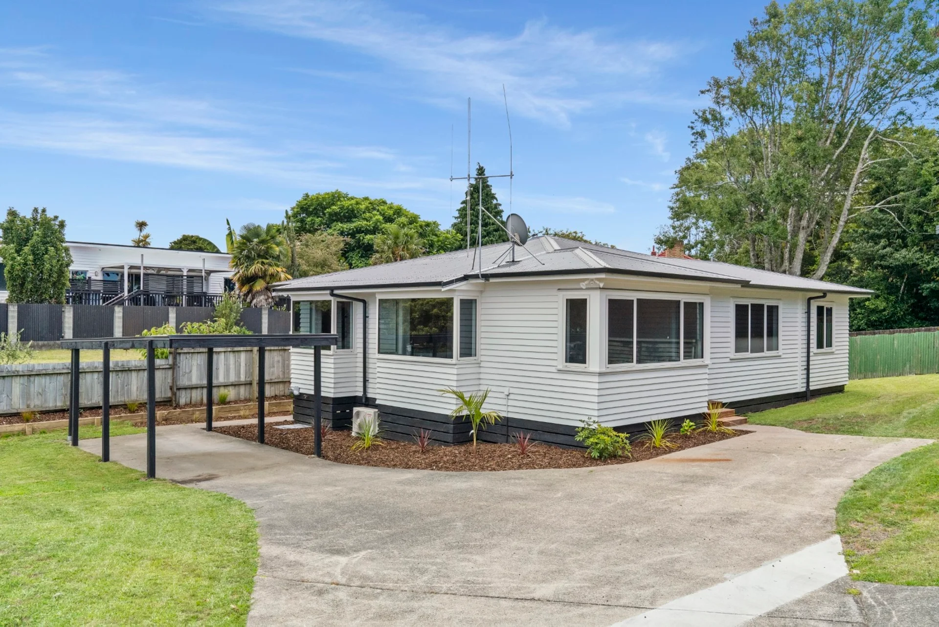 25 Evans Street