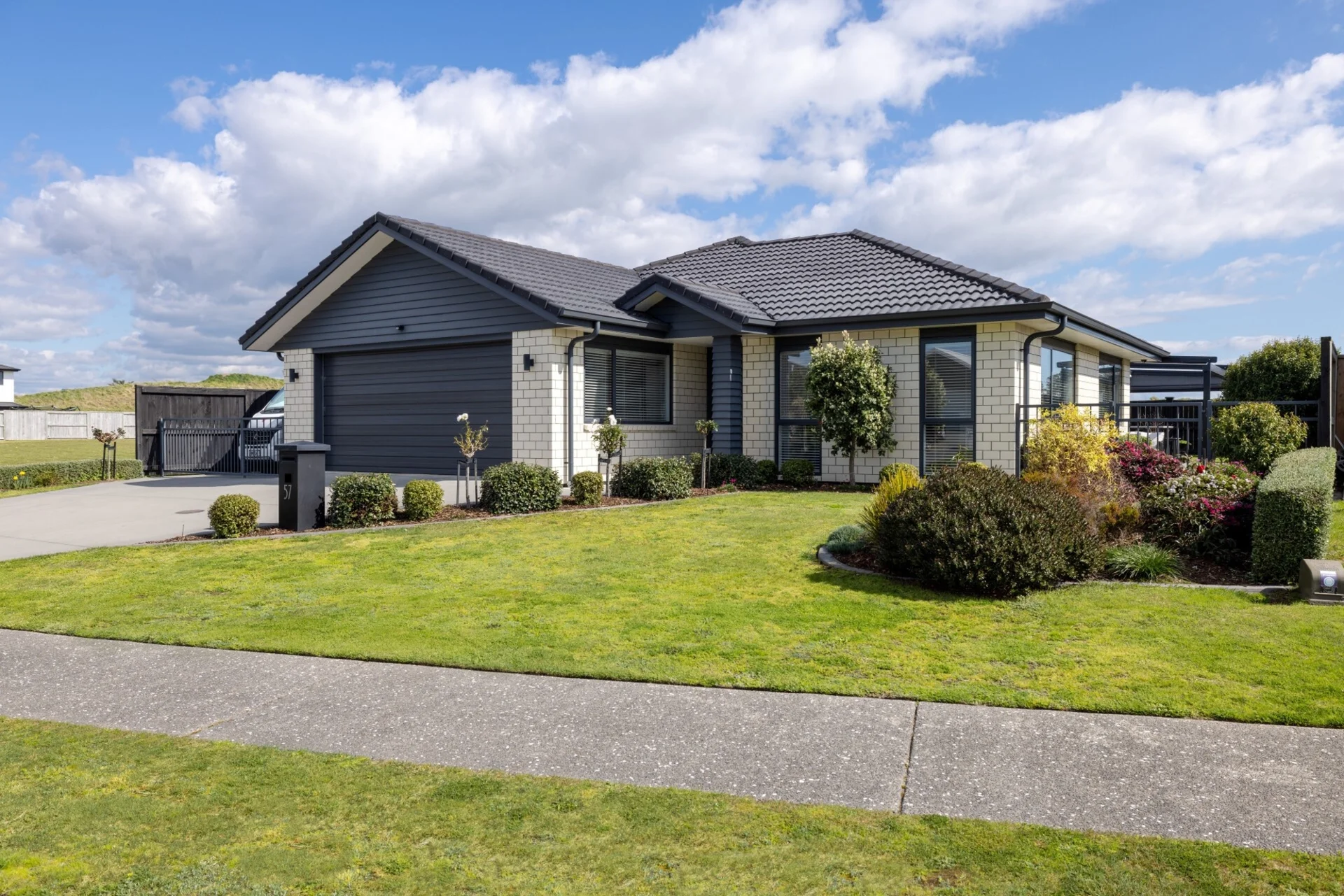 57 Montia Close