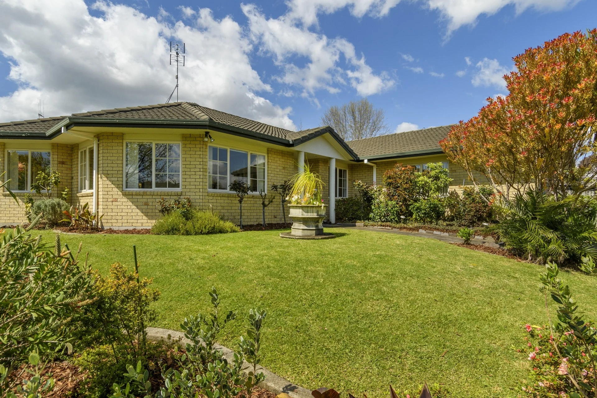 6 Rothesay Lane